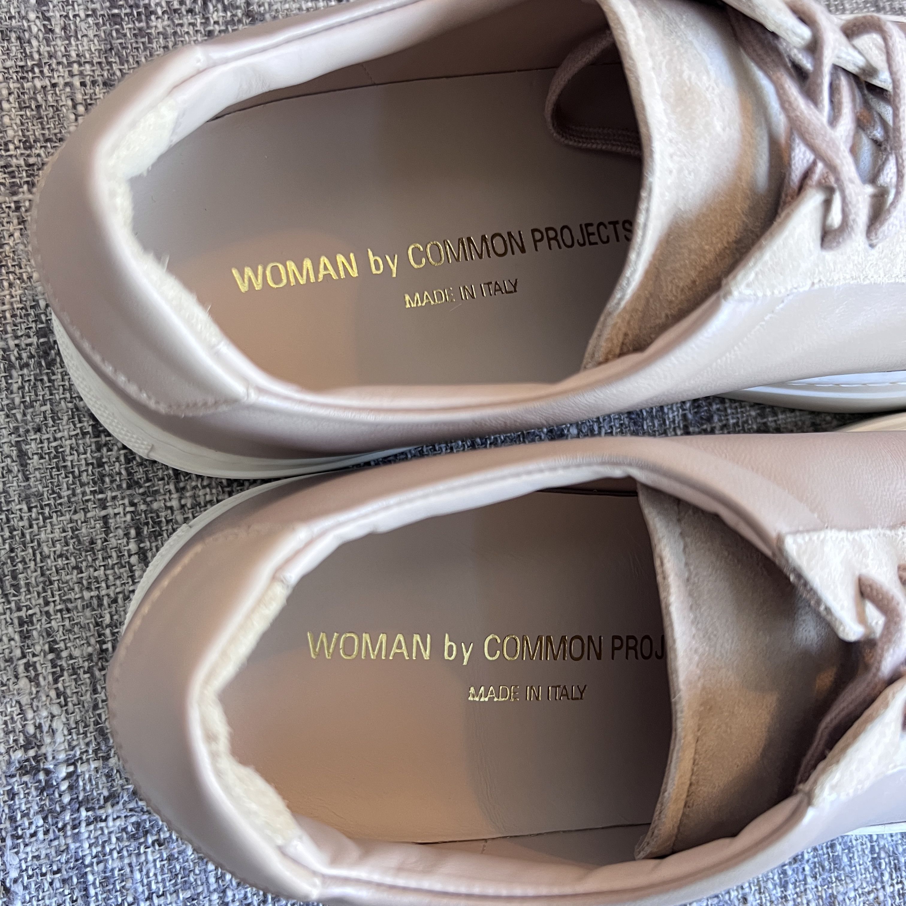 Common Projects Woman by Common Projects Size US 12 / IT 42 - 12 Thumbnail