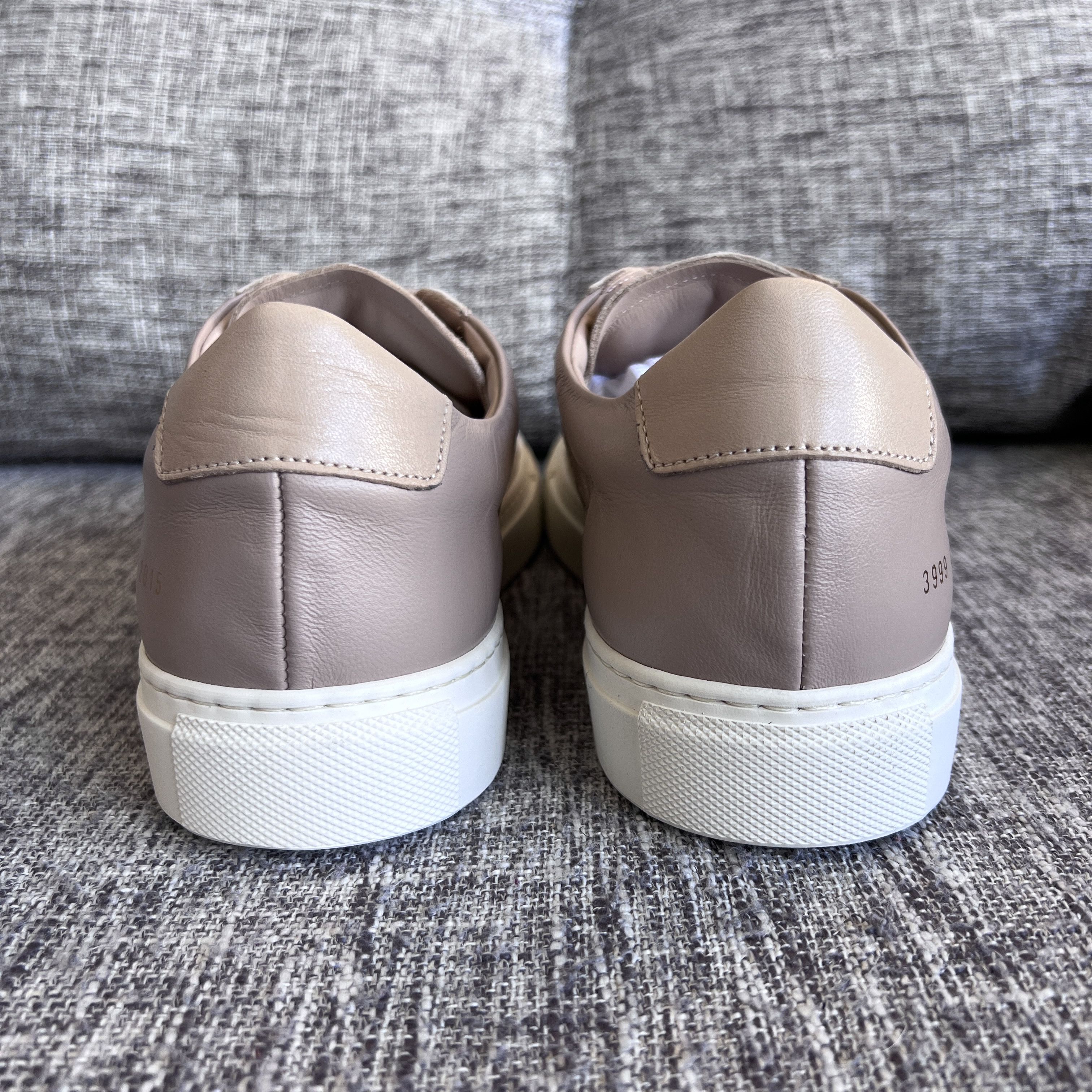 Common Projects Woman by Common Projects Size US 12 / IT 42 - 6 Thumbnail
