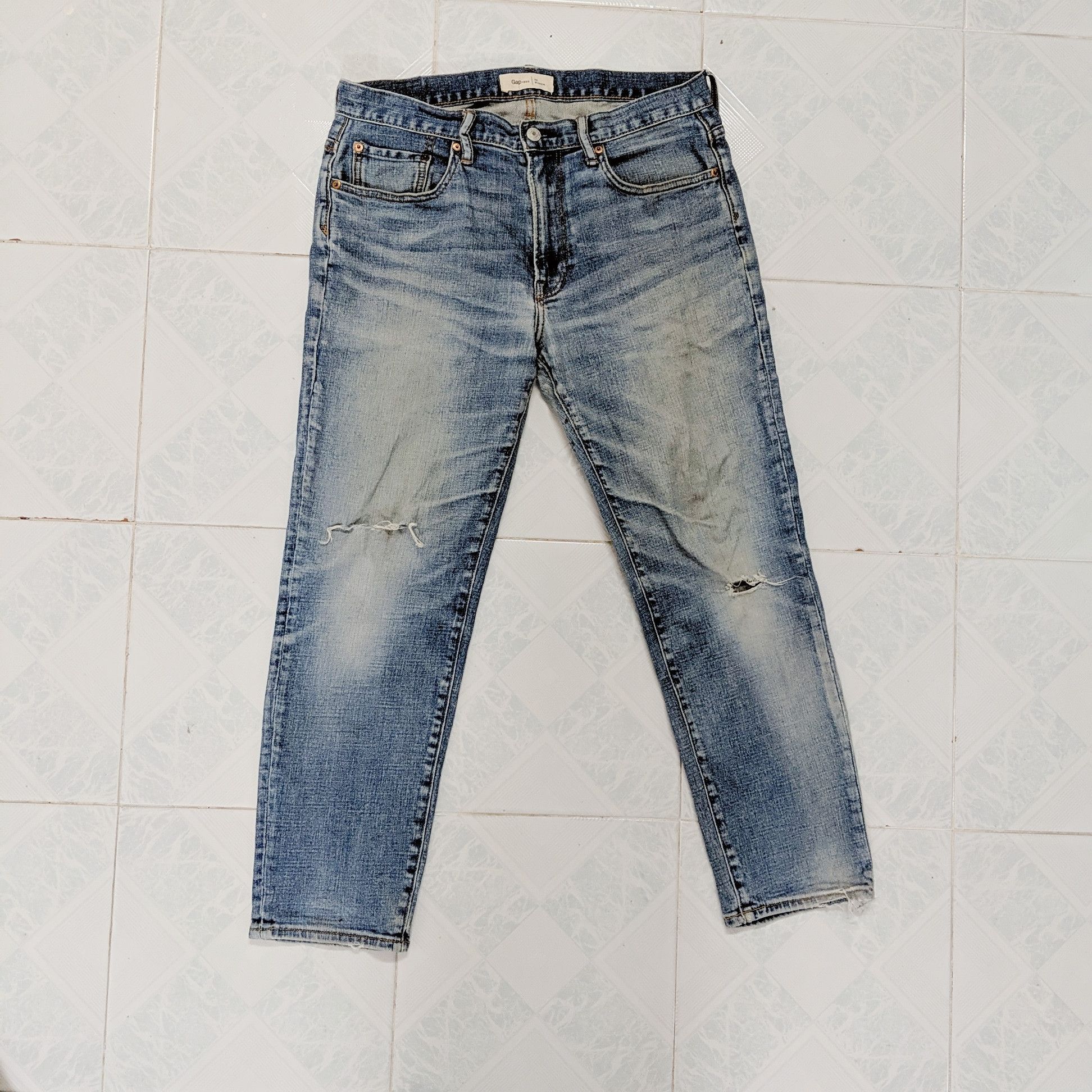 Japanese Brand × Jean × Vintage Vintage Gap Dirty Distressed Faded Denim Jeans Pants Size US 32 / EU 48 - 1 Thumbnail