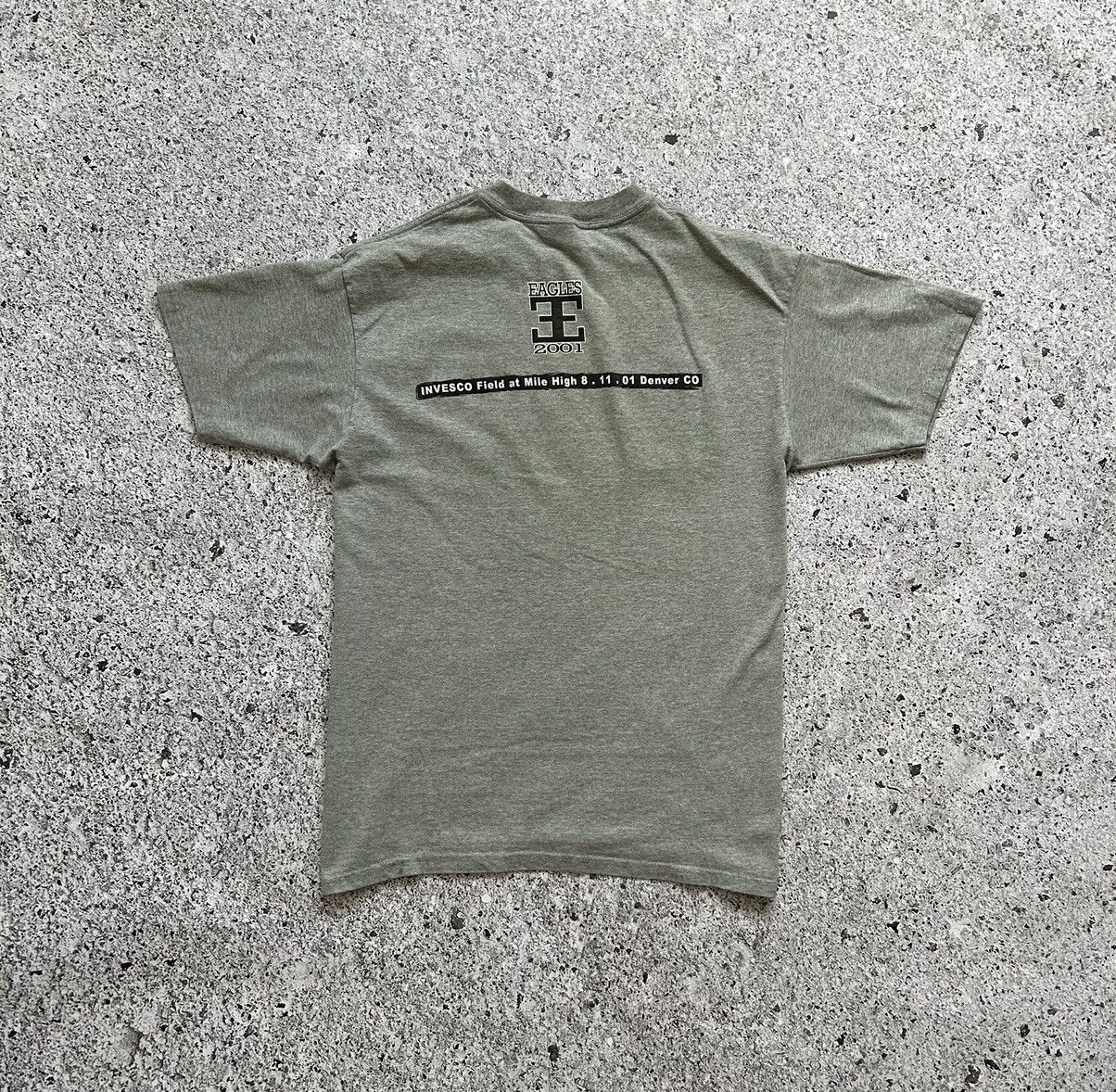 Band Tees × Vintage Eagles 01 Concert Tour T-shirt Invesco Field at Mile High Size US L / EU 52-54 / 3 - 4 Thumbnail