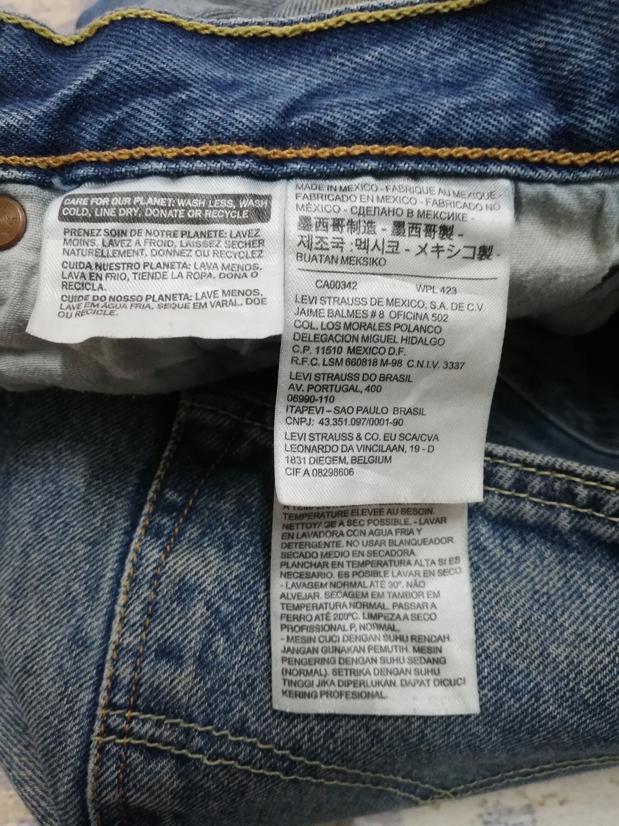 Levi's Vintage Levis 501 Rusty Distressed Denim Jeans 37x30 Size US 37 - 10 Thumbnail