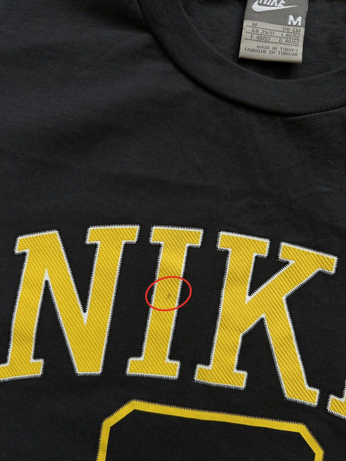 Nike × Vintage Vintage 90s Nike t-shirt Y2K CW21 HYPE Size US M / EU 48-50 / 2 - 7 Thumbnail