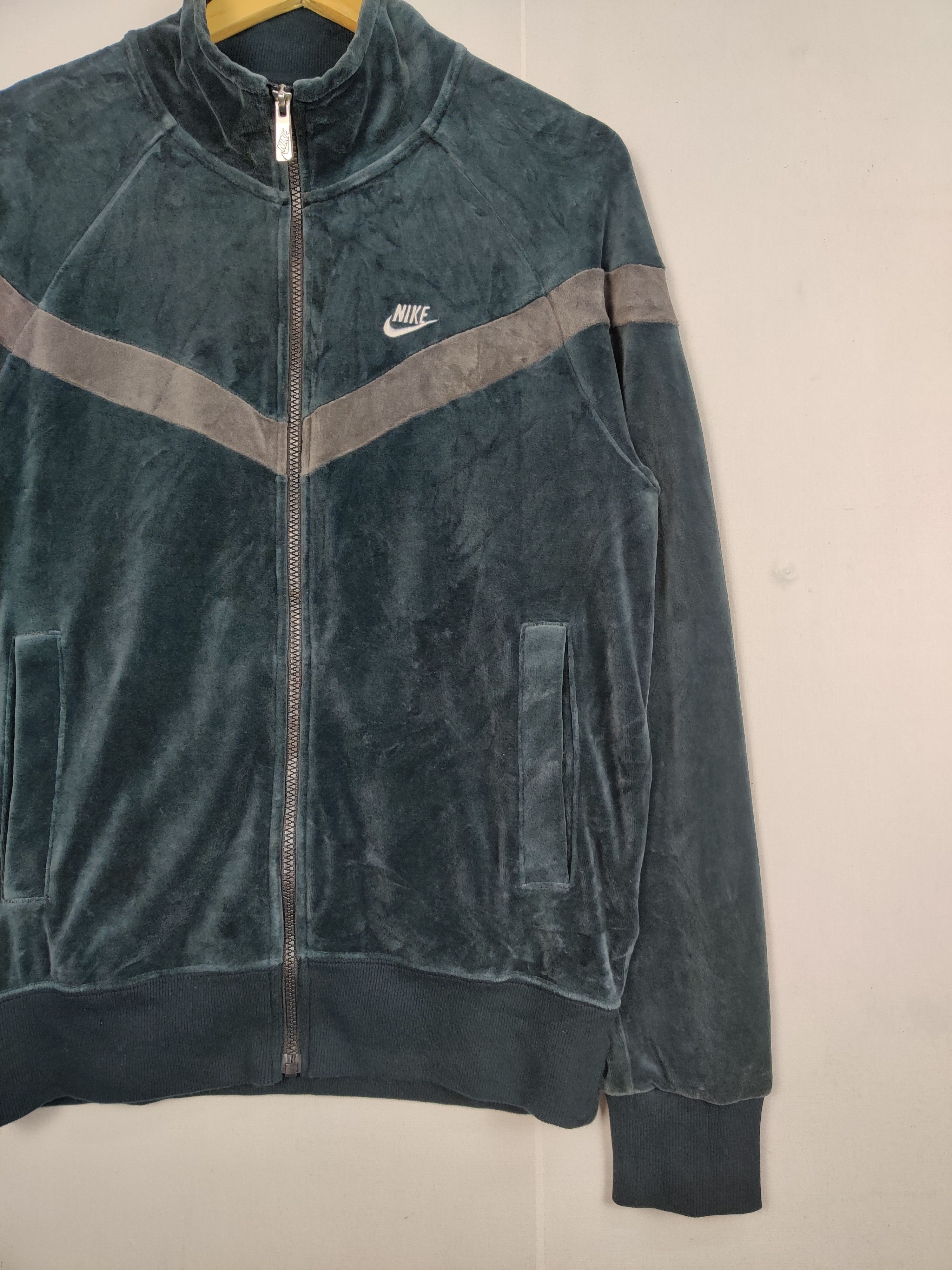 Nike Vintage Nike Velour Track Jacket Size US M / EU 48-50 / 2 - 3 Thumbnail