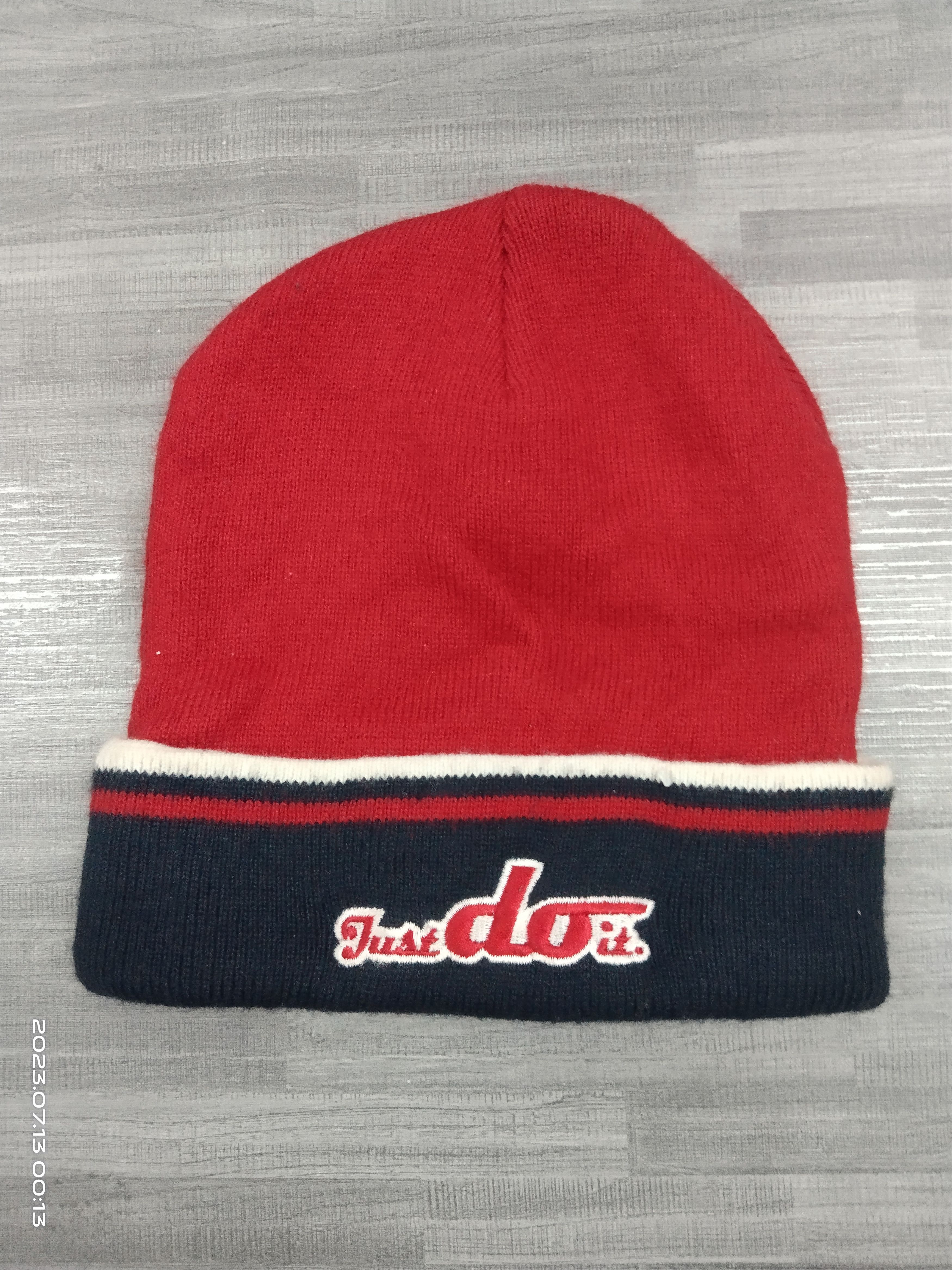 Nike NIKE SWOOSH JUST DO IT BEANIE HAT Size ONE SIZE - 3 Thumbnail