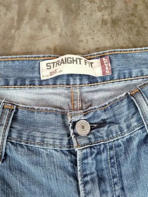Jean × Levi's × Vintage Vintage Levi's Jeans 505 Light Wash Distressed Denim 34x30 Size US 34 / EU 50 - 7 Thumbnail