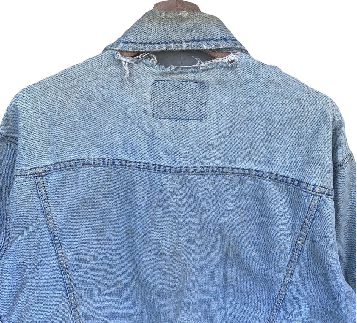 Gap × Vintage Vintage Distressed Gap Denim Jacket Made in Canada Size US M / EU 48-50 / 2 - 7 Thumbnail
