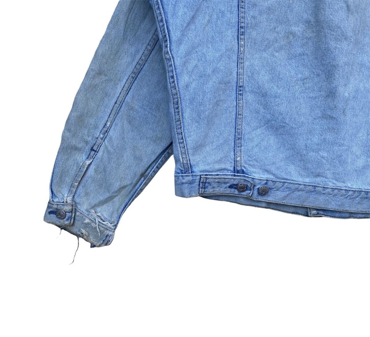 Gap × Vintage Vintage Distressed Gap Denim Jacket Made in Canada Size US M / EU 48-50 / 2 - 9 Thumbnail