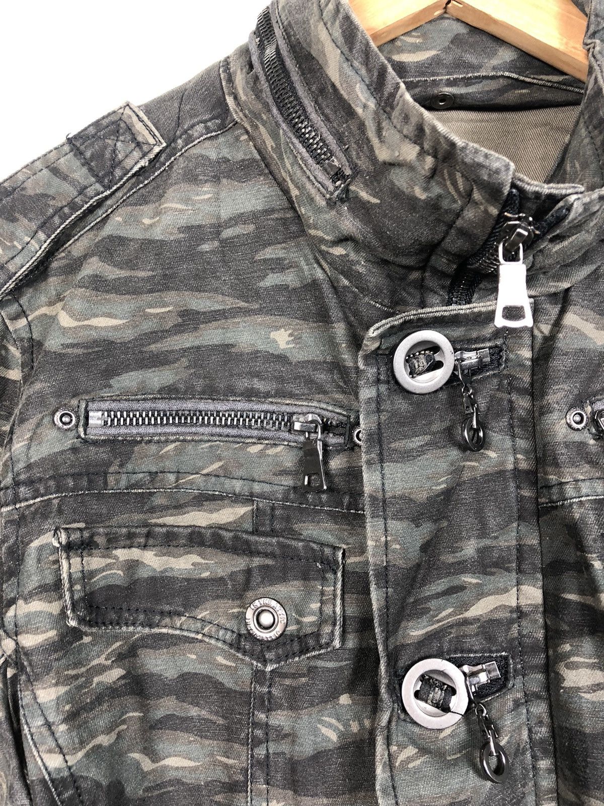 In The Attic × Japanese Brand × Seditionaries In The Attic Camo Bondage Utility Jacket Punk Goth Military Size US M / EU 48-50 / 2 - 6 Thumbnail