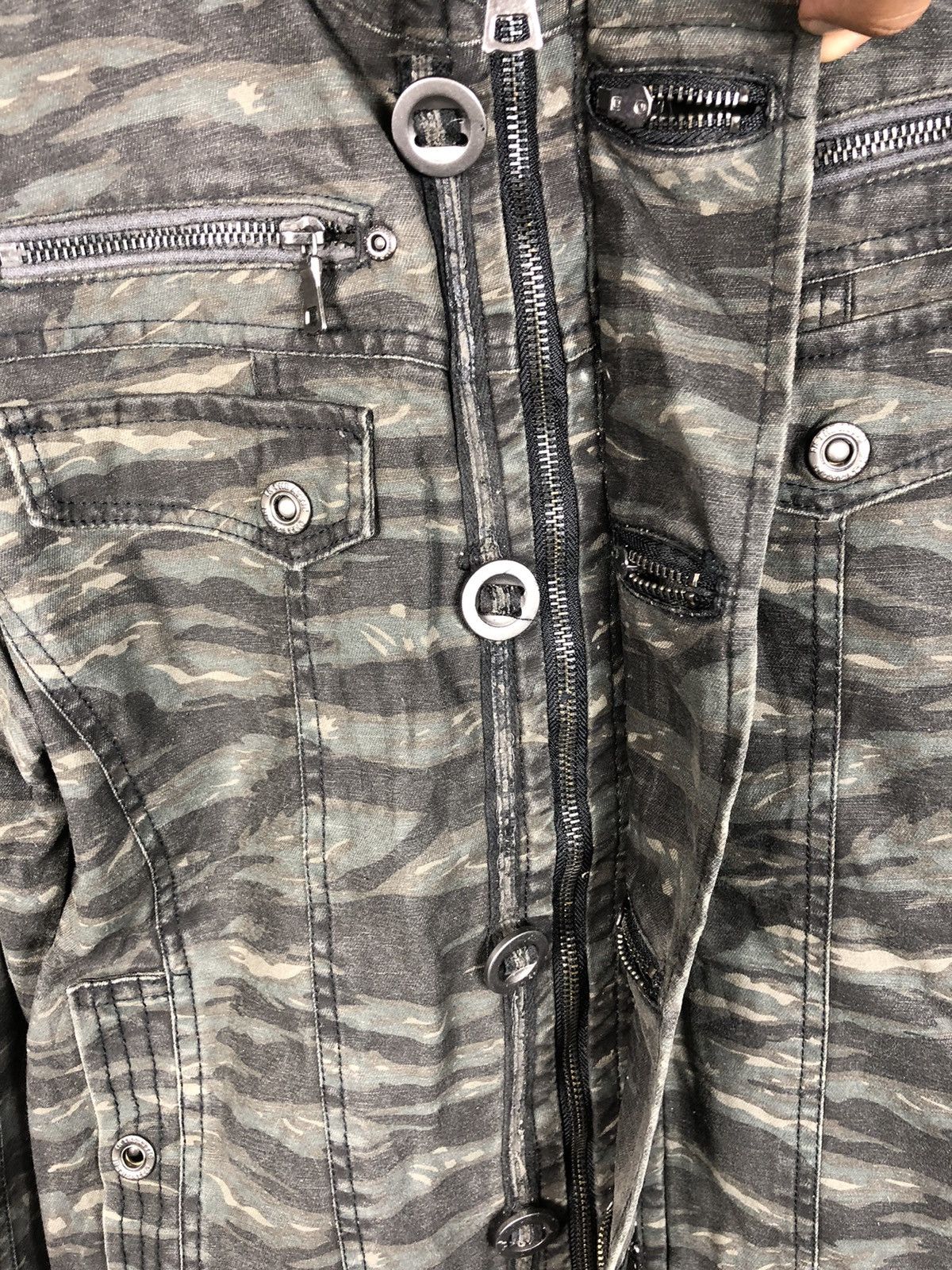 In The Attic × Japanese Brand × Seditionaries In The Attic Camo Bondage Utility Jacket Punk Goth Military Size US M / EU 48-50 / 2 - 8 Thumbnail