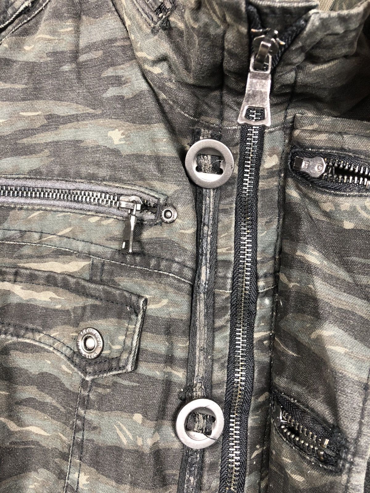 In The Attic × Japanese Brand × Seditionaries In The Attic Camo Bondage Utility Jacket Punk Goth Military Size US M / EU 48-50 / 2 - 9 Thumbnail