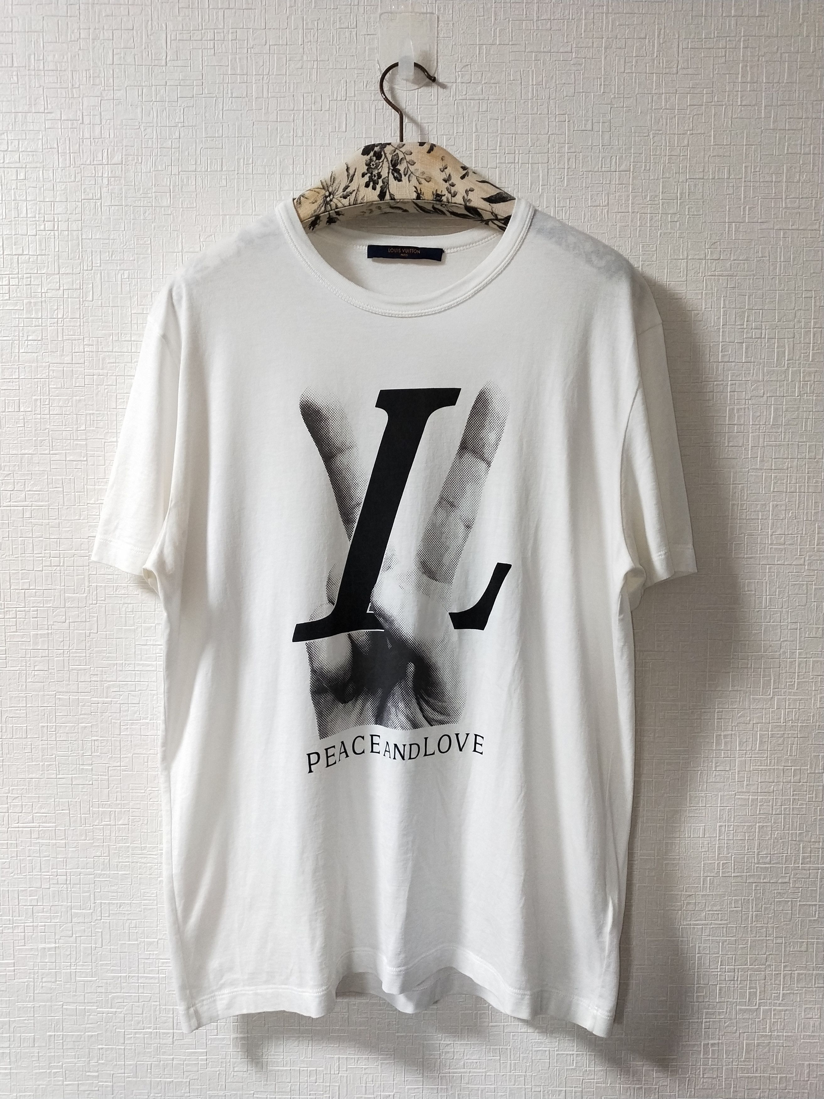 Louis Vuitton Peace & Love T Shirt