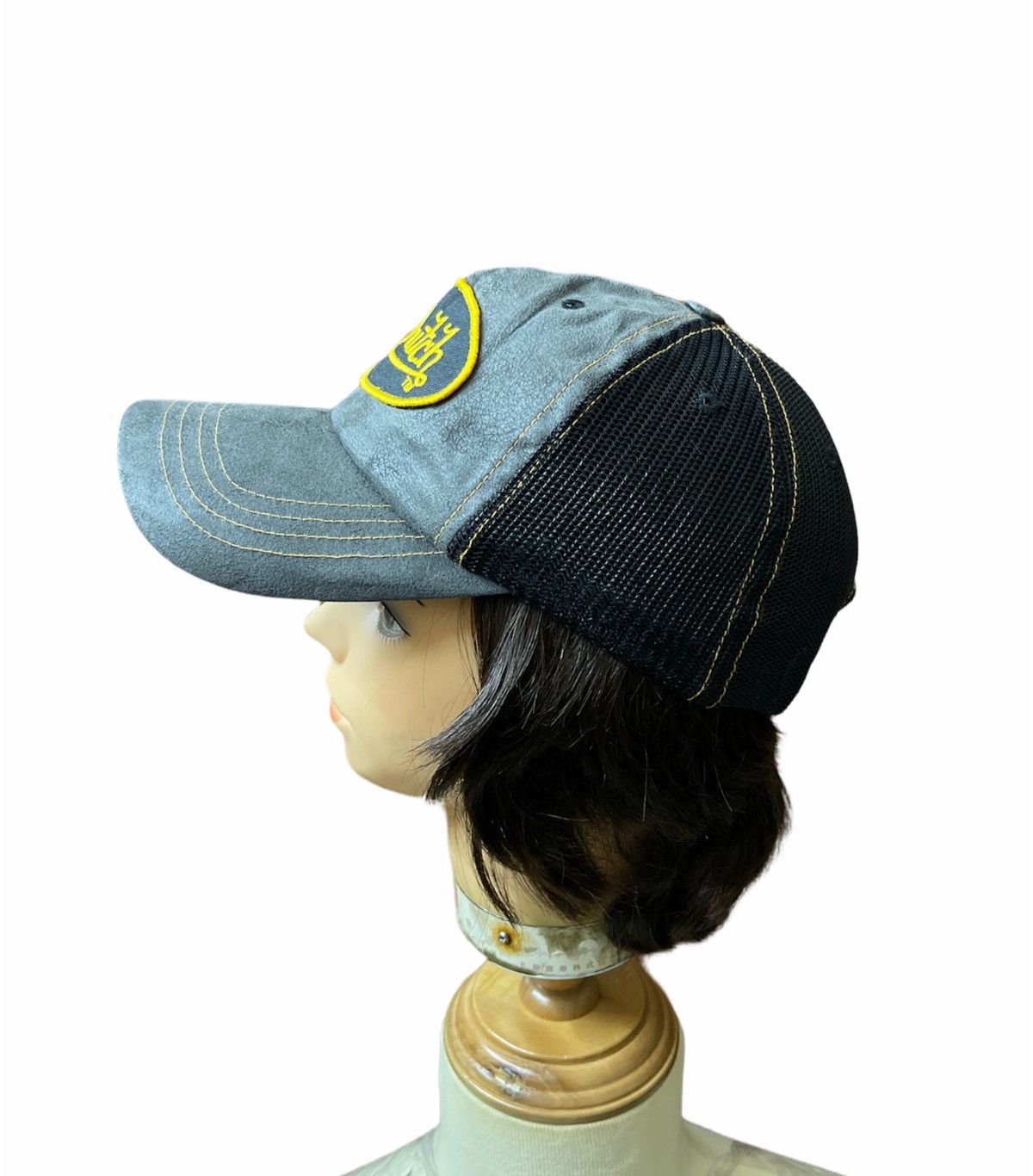 Von Dutch Rare Von Dutch Trucker Hats Size ONE SIZE - 2 Thumbnail