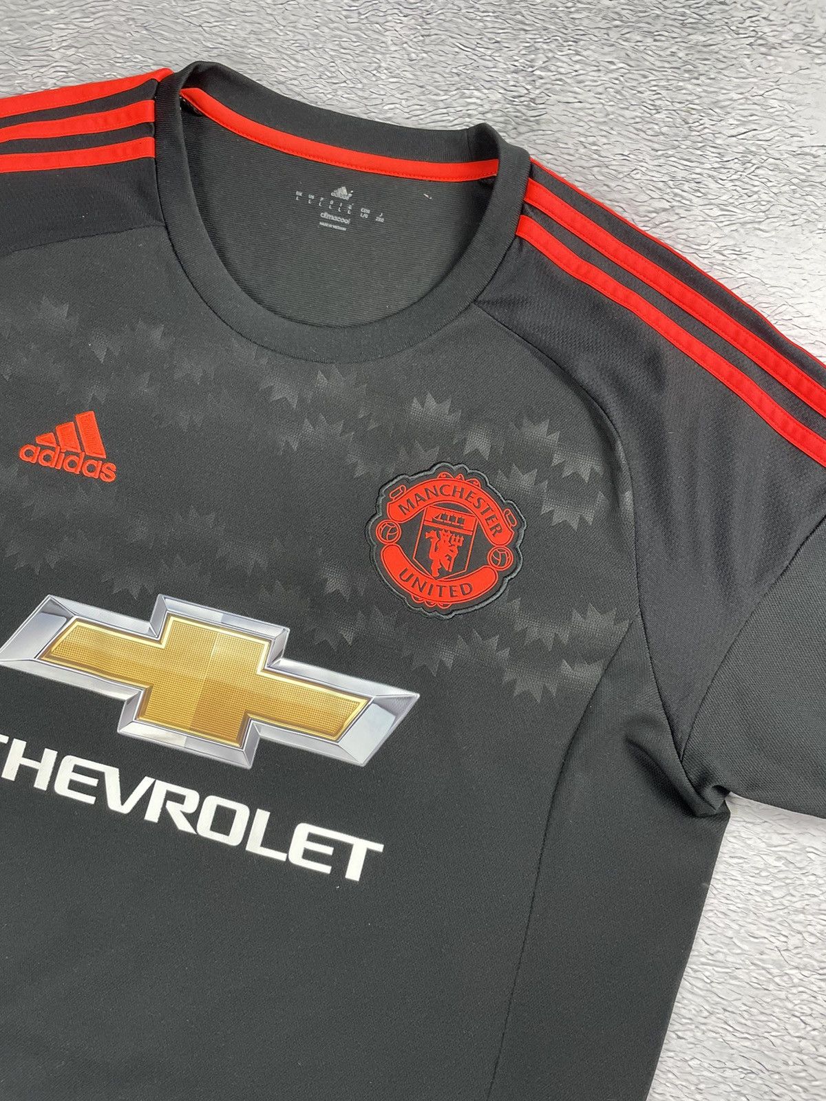 Adidas × Vintage Vintage Manchester United 2015/16 Adidas Soccer Jersey y2k Size US L / EU 52-54 / 3 - 4 Thumbnail