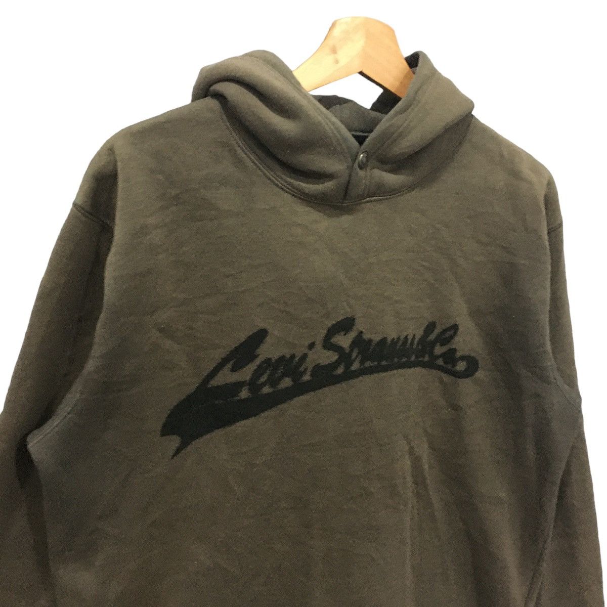 Levi's Vintage Levi’s Red Tab Spellout Hoodie Size US XL / EU 56 / 4 - 5 Thumbnail