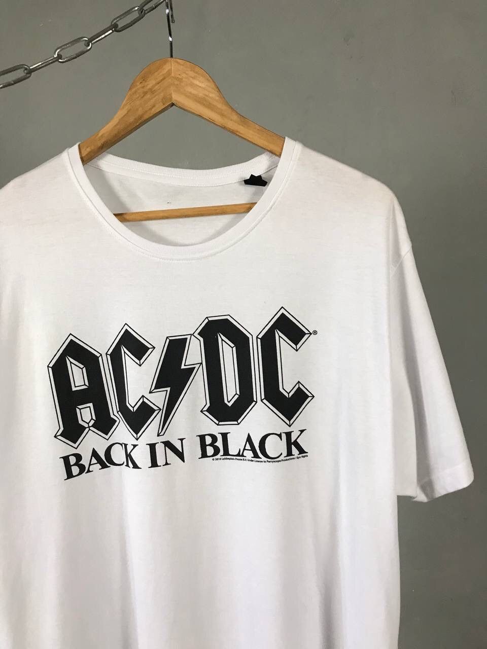 AC/DC × Band Tees × Vintage AC/DC vintage rock band tee Size US XL / EU 56 / 4 - 2 Thumbnail