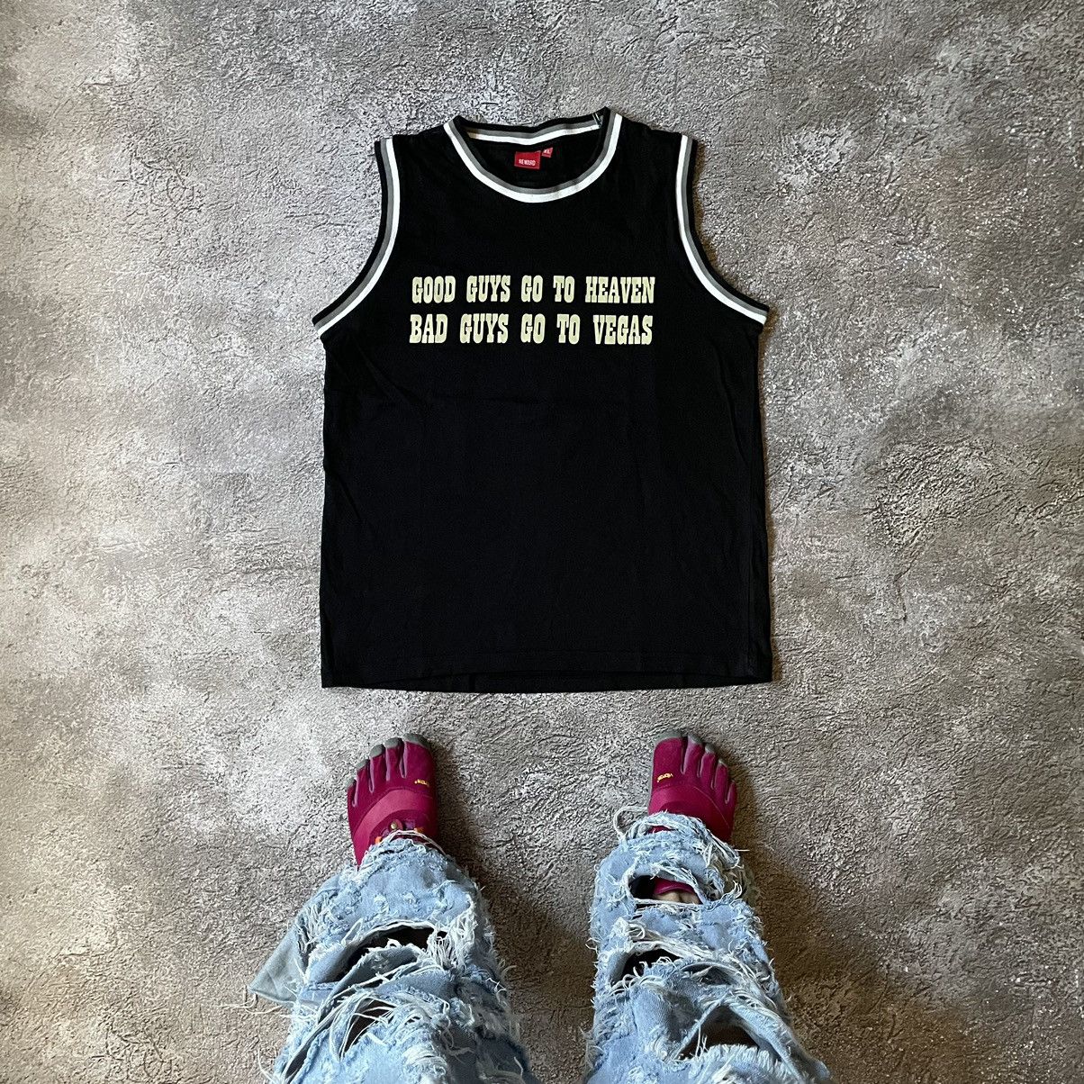 Vintage Vintage Y2K Graphic Tank Bad Guys Go Vegas Funny Skate XL Size US XL / EU 56 / 4 - 1 Thumbnail