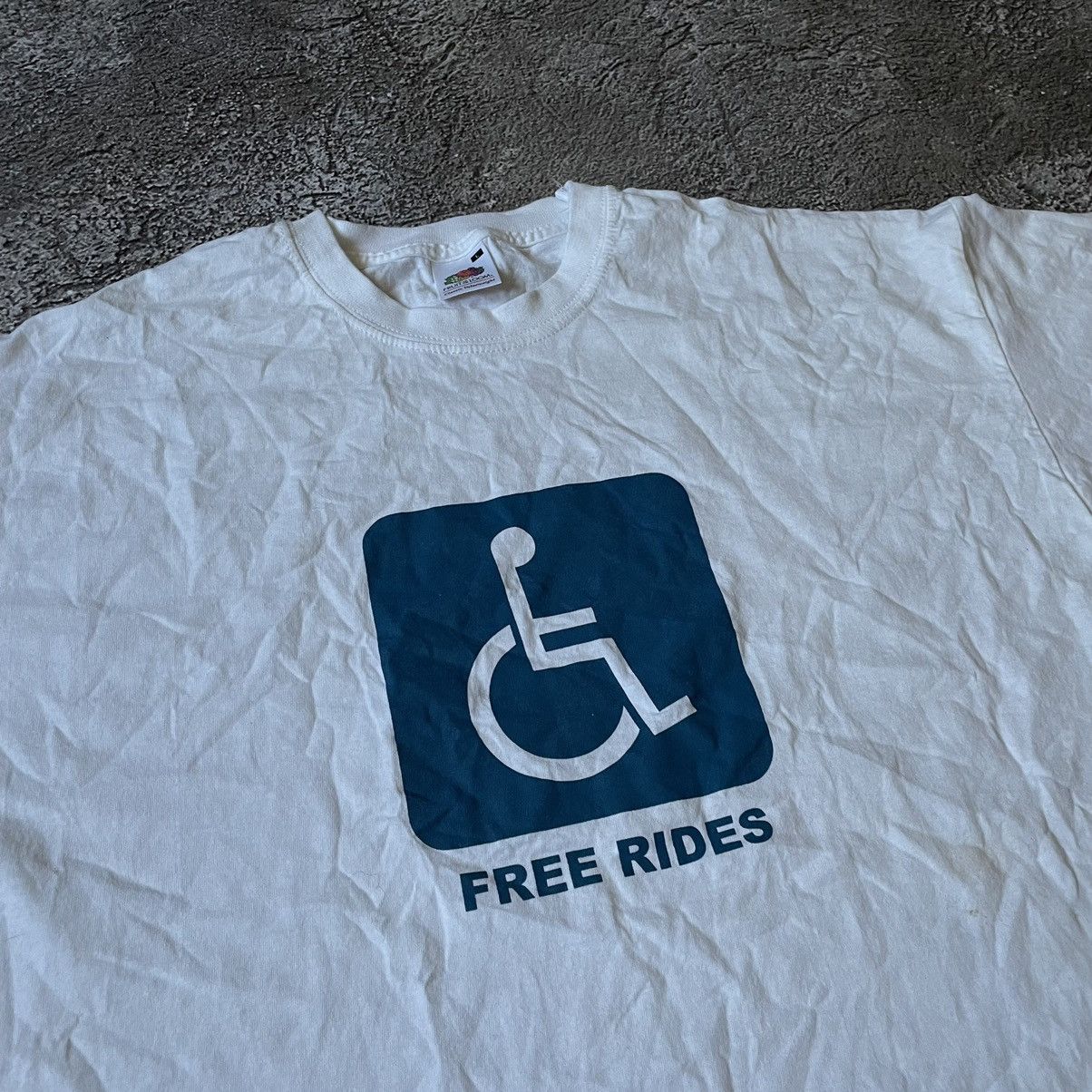Vintage Vintage Y2K Disabled Graphic Tee Sun Faded Skate Streetwear Size US L / EU 52-54 / 3 - 6 Thumbnail