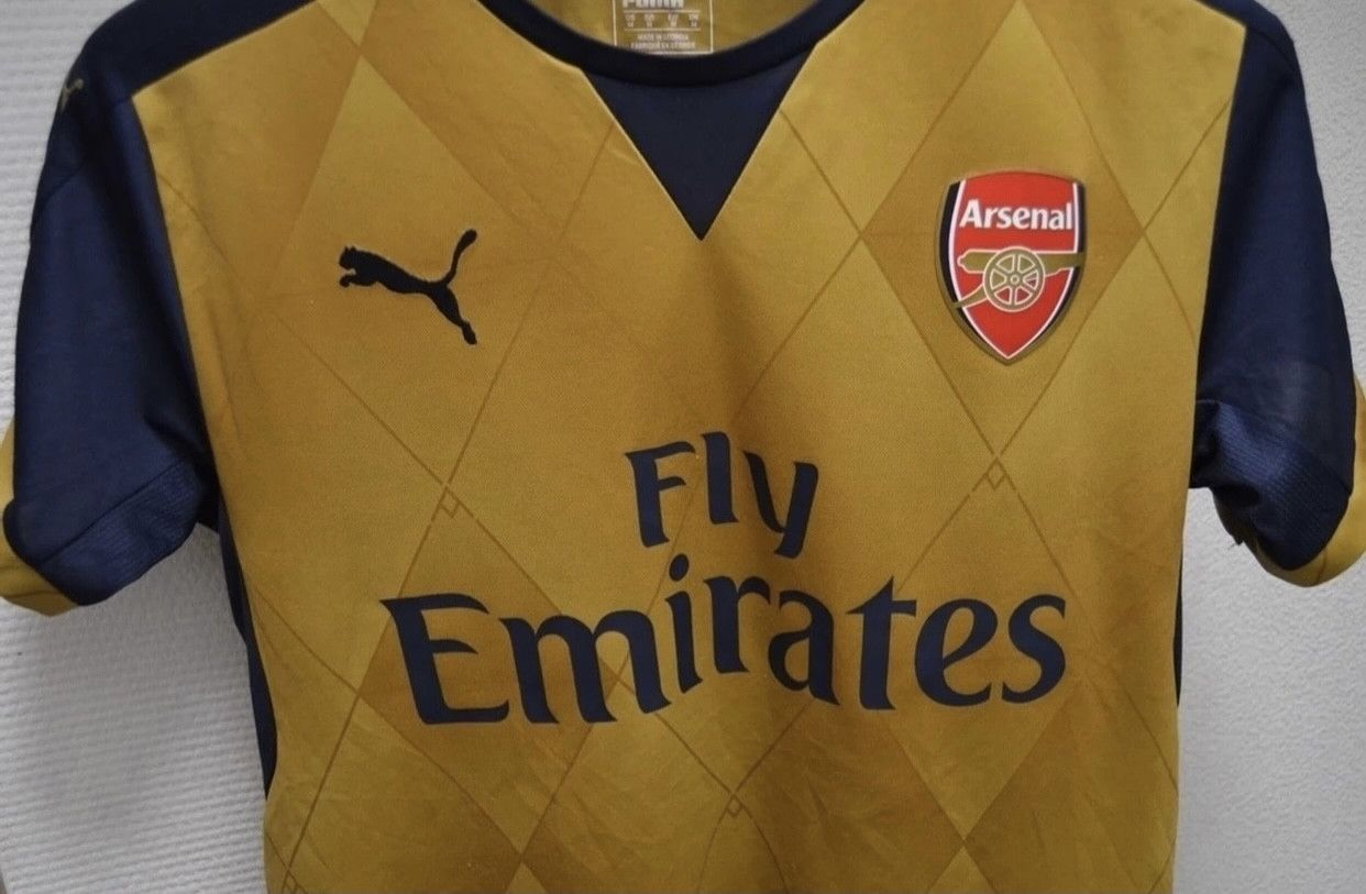 Puma Arsenal Puma Soccer Jersey M sz Gold Fly Emirates Size US M / EU 48-50 / 2 - 5 Thumbnail
