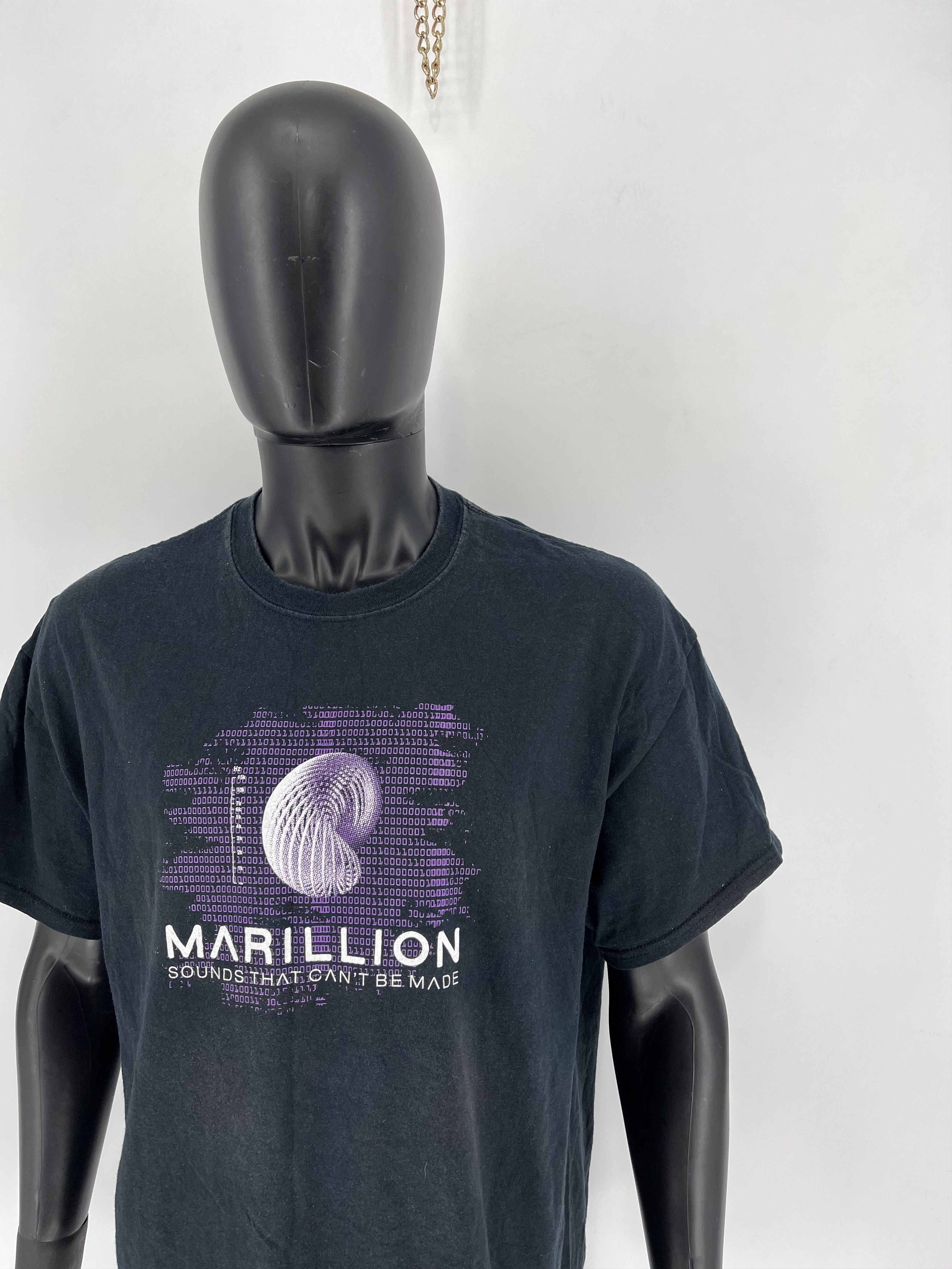 Band Tees × Vintage Vintage Y2K Marillion Sounds on Tour 2013 Band Rock T Shirt Size US XL / EU 56 / 4 - 4 Thumbnail