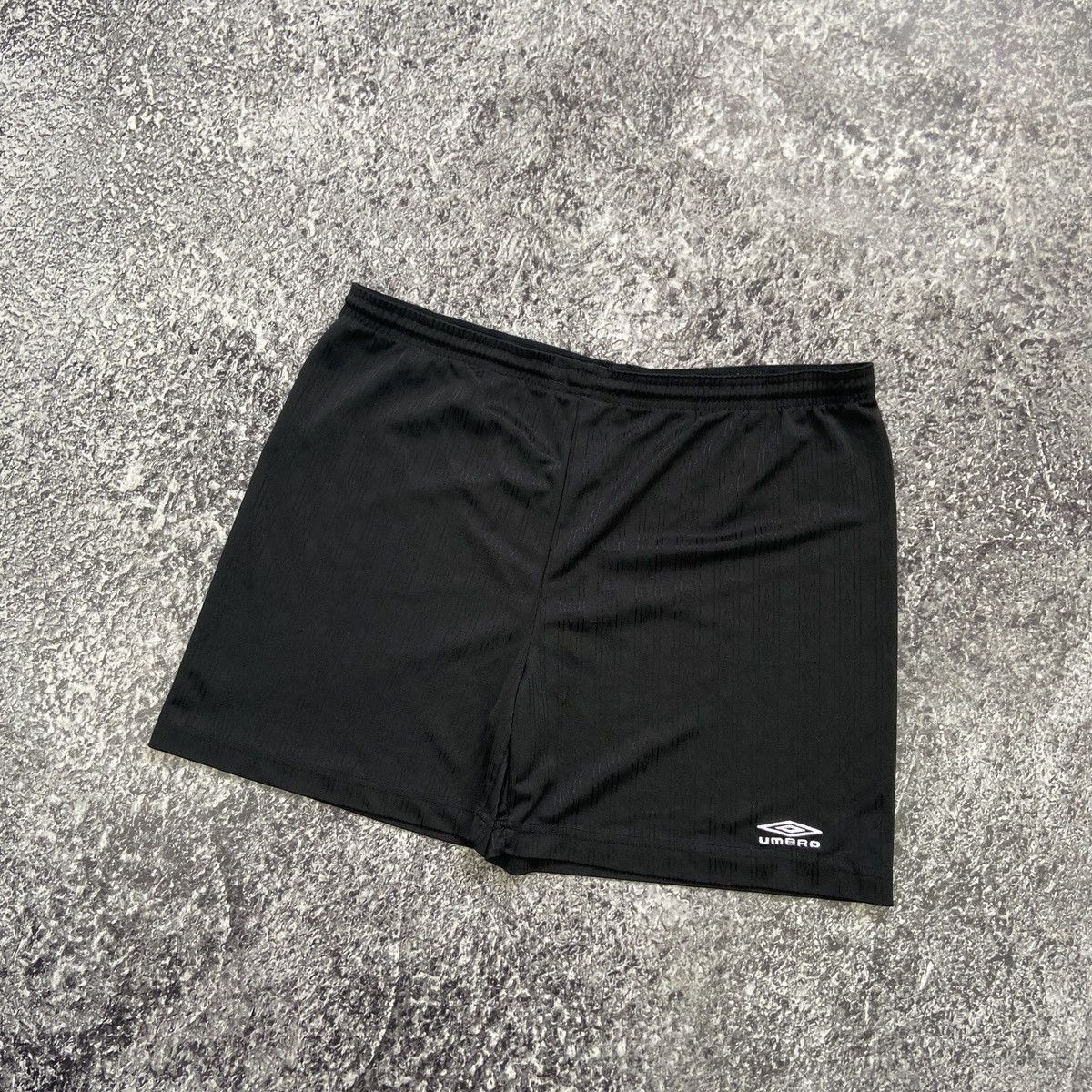 Short De Foot Umbro Vintage Noir - Monogramme Années 80/90 - Taille 34 Homme