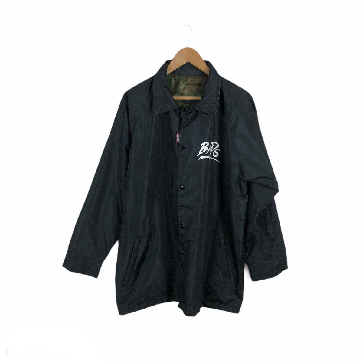 Japanese Brand REVERSIBLE WINDBREAKER BANDS BIG LOGO Size US M / EU 48-50 / 2 - 4 Thumbnail