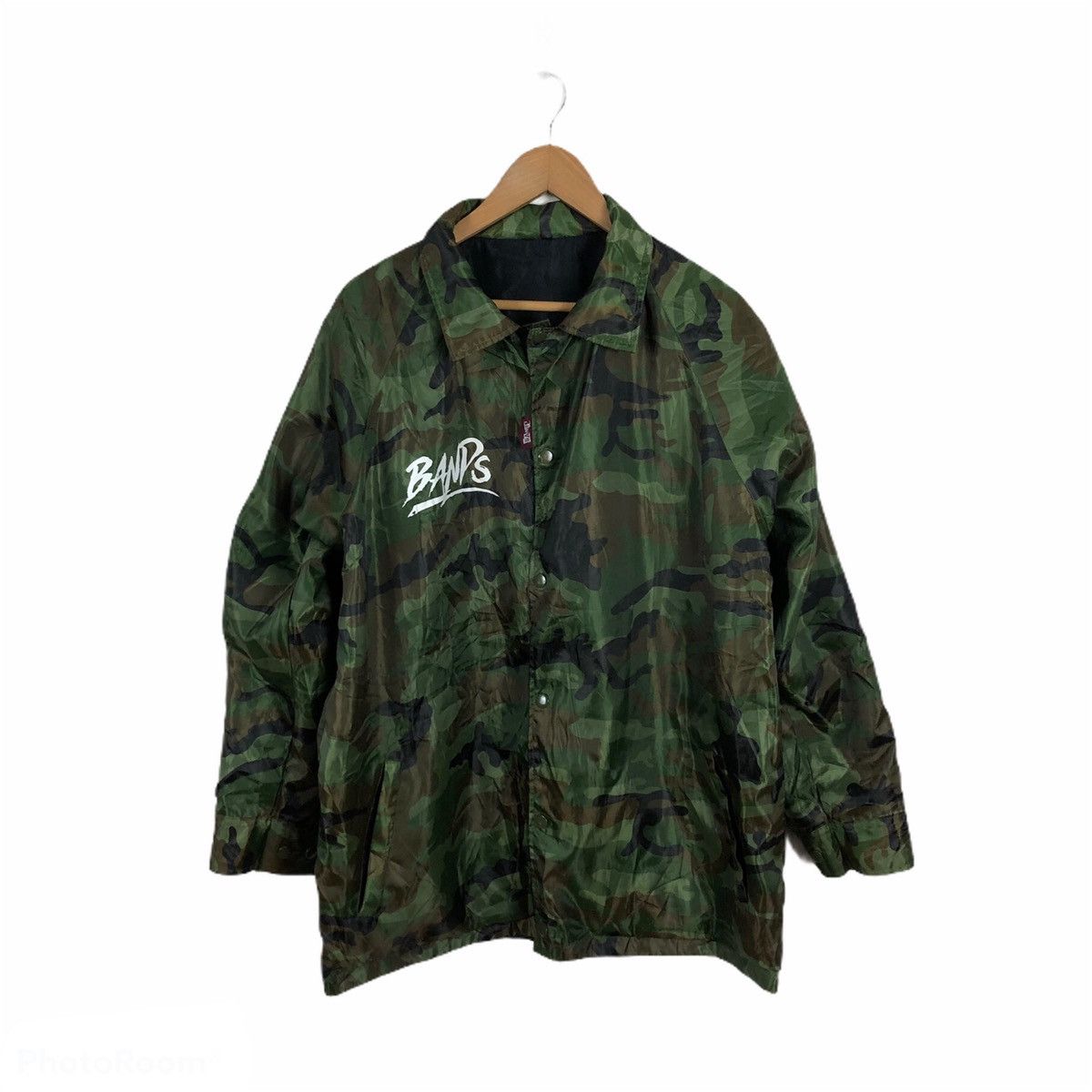 Japanese Brand REVERSIBLE WINDBREAKER BANDS BIG LOGO Size US M / EU 48-50 / 2 - 2 Thumbnail