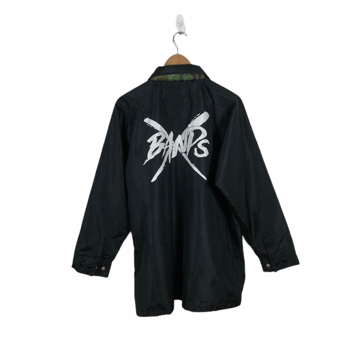 Japanese Brand REVERSIBLE WINDBREAKER BANDS BIG LOGO Size US M / EU 48-50 / 2 - 3 Thumbnail