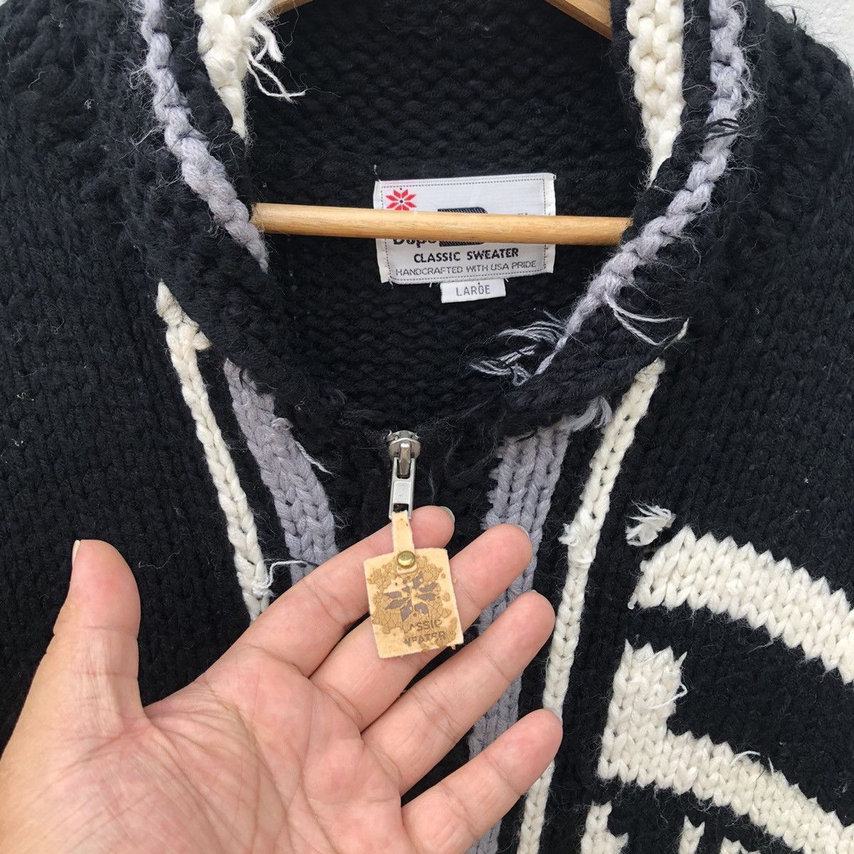 Hysteric Glamour VINTAGE KNITWEAR DOPE HYPER HANDCRAFTED WITH USA PRIDE Size US L / EU 52-54 / 3 - 6 Thumbnail