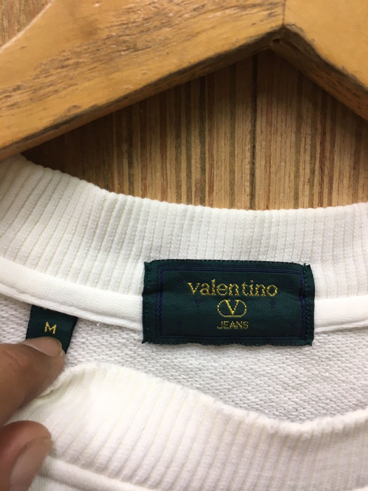 Designer × Valentino × Vintage Vintage Valentino Jeans Big Logo Sweatshirt Size US M / EU 48-50 / 2 - 7 Thumbnail