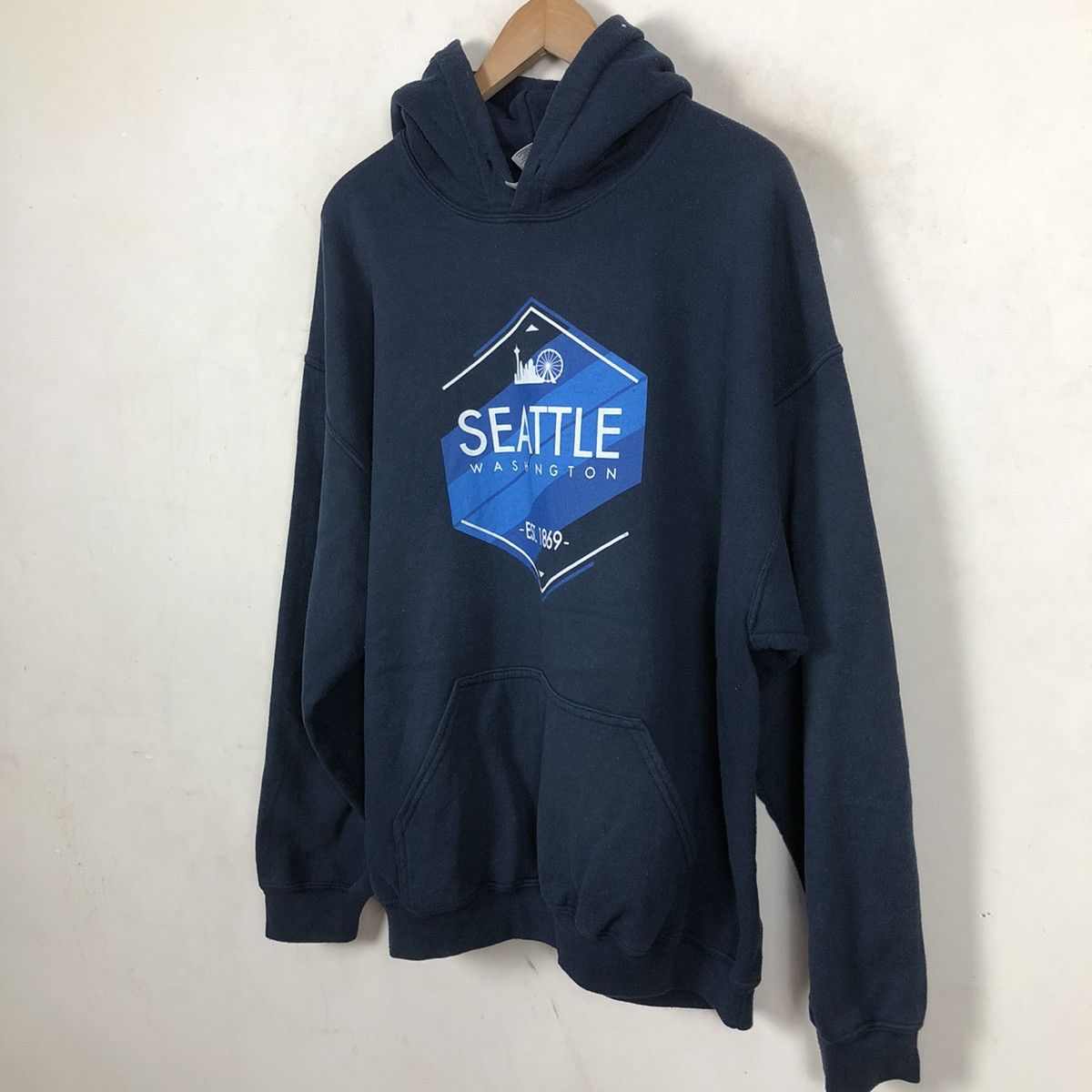 Japanese Brand SEATTLE WASHINGTON EST 1869 HOODIE BIG LOGO Size US XL / EU 56 / 4 - 2 Thumbnail