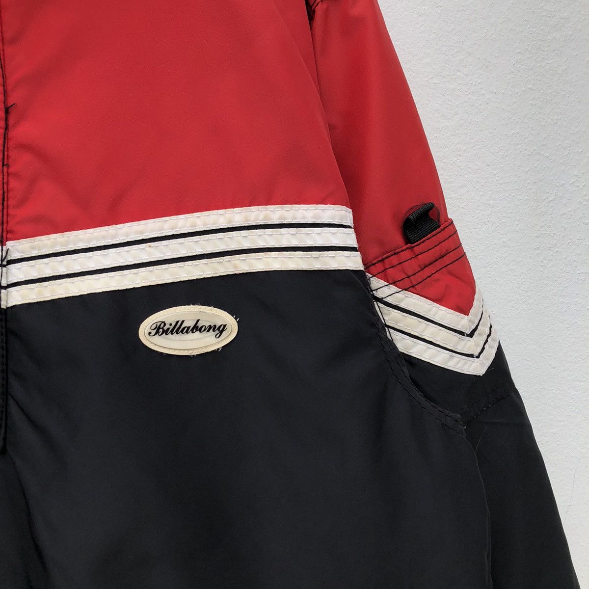 Vintage VINTAGE BILLABONG SINCE 1973 ZIPPER JACKET RARE COLOUR Size US L / EU 52-54 / 3 - 4 Thumbnail