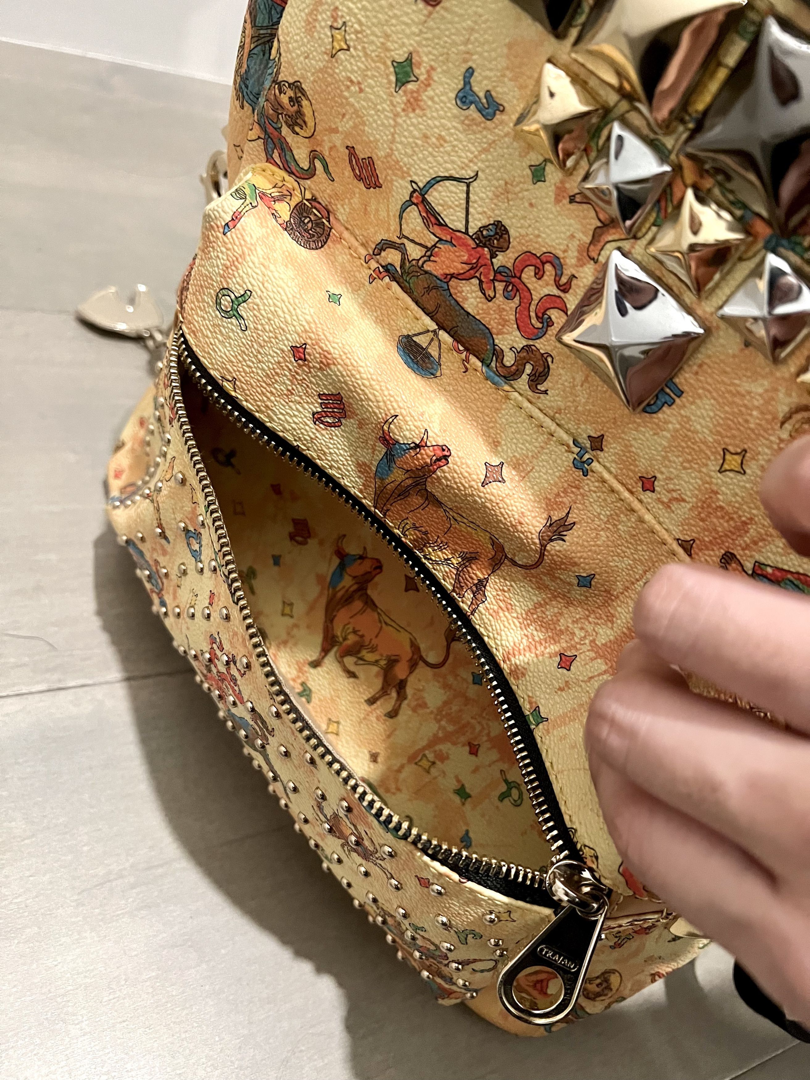 Vintage Trajan Leather Printed Backpack Size ONE SIZE - 10 Thumbnail