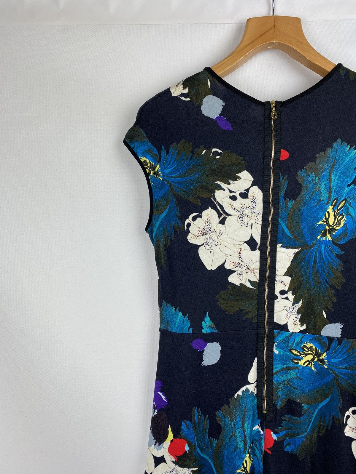 Erdem Erdem Ladies floral pattern Darlina sleeveless dress Size L / US 10 / IT 46 - 13 Thumbnail