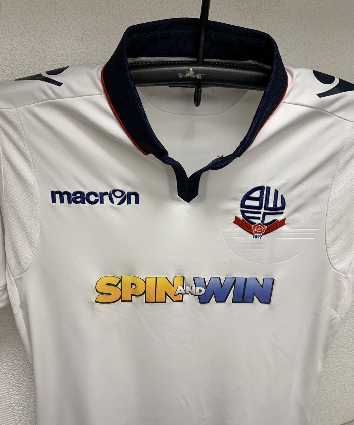Macron Bolton Macron white soccer jersey M size spin and win Macron Size US M / EU 48-50 / 2 - 2 Thumbnail