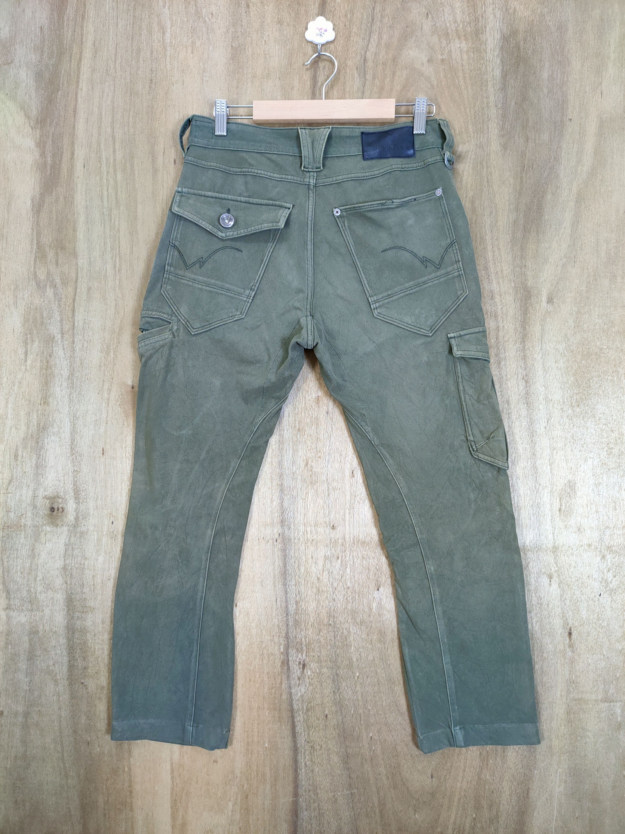 Japanese Brand VINTAGE JAPANESE BRAND FADED CARGO PANTS Size US 30 / EU 46 - 2 Thumbnail