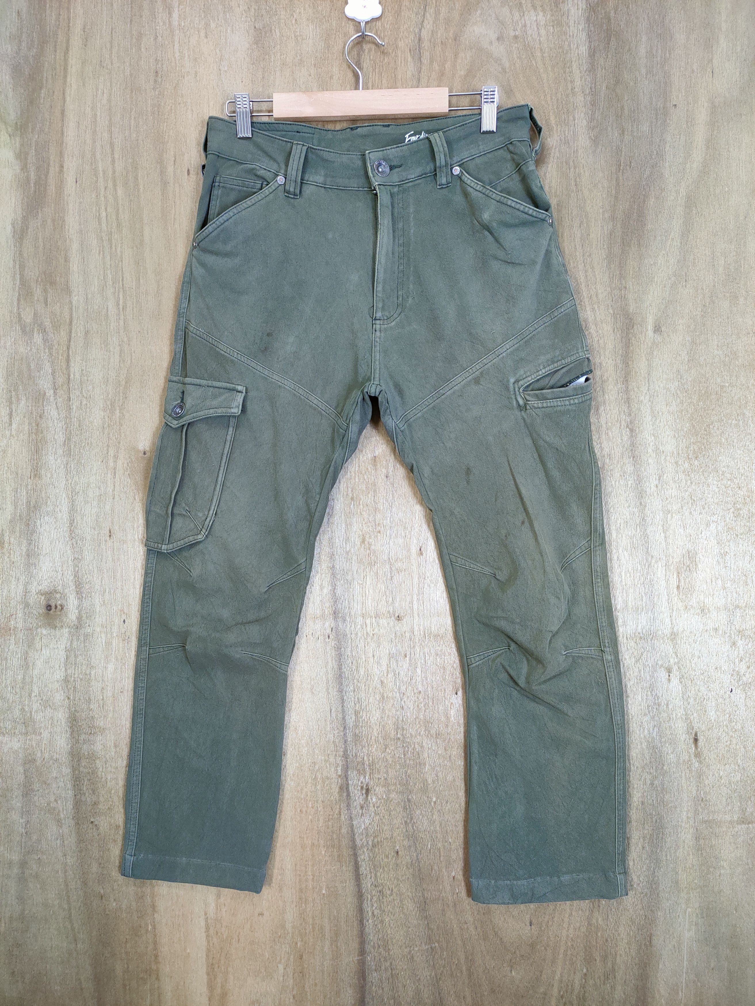 Japanese Brand VINTAGE JAPANESE BRAND FADED CARGO PANTS Size US 30 / EU 46 - 1 Thumbnail