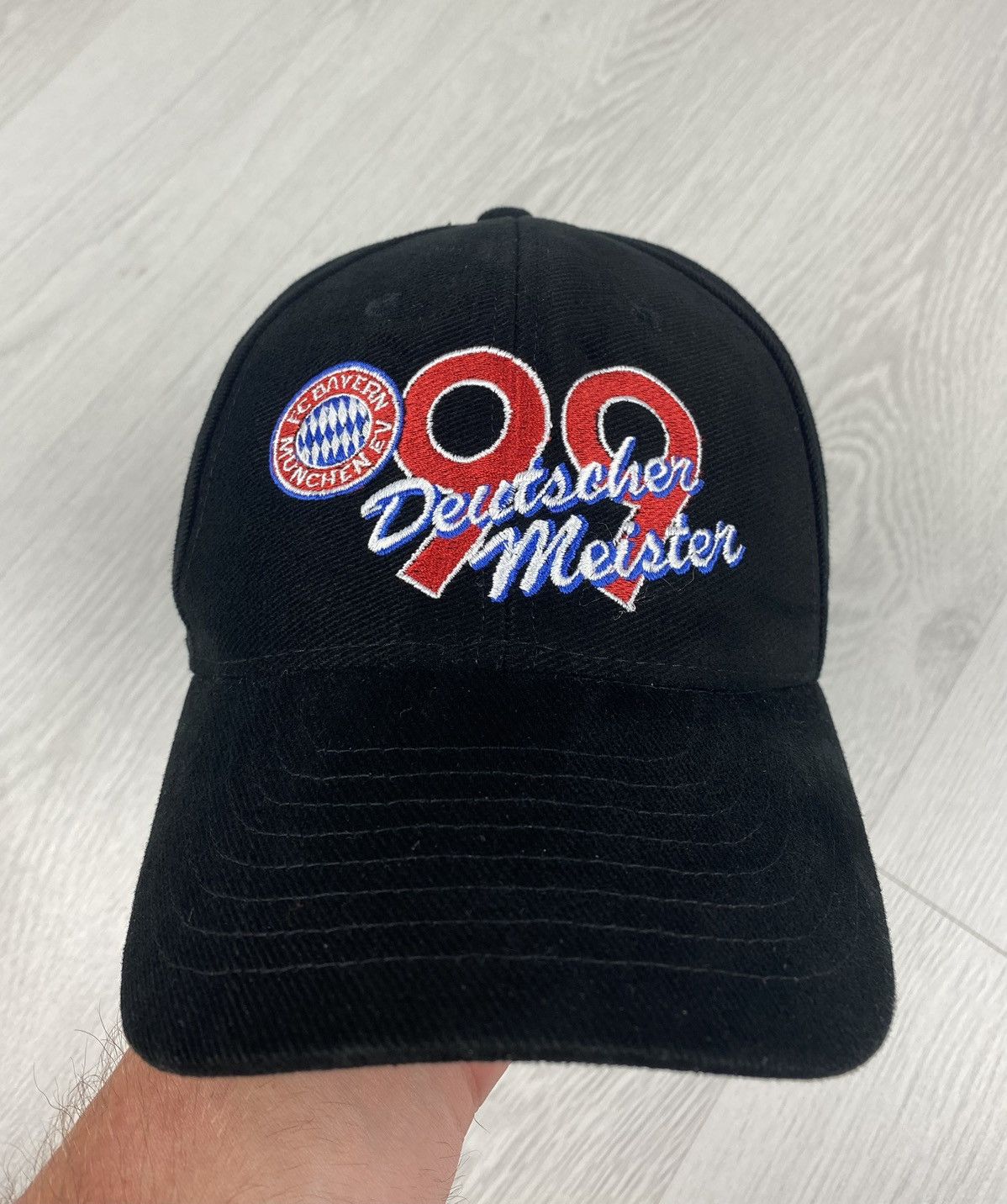 Vintage Vintage Bayern Munich Cap Hat 1999 Germany Borussia PSG Size ONE SIZE - 1 Thumbnail