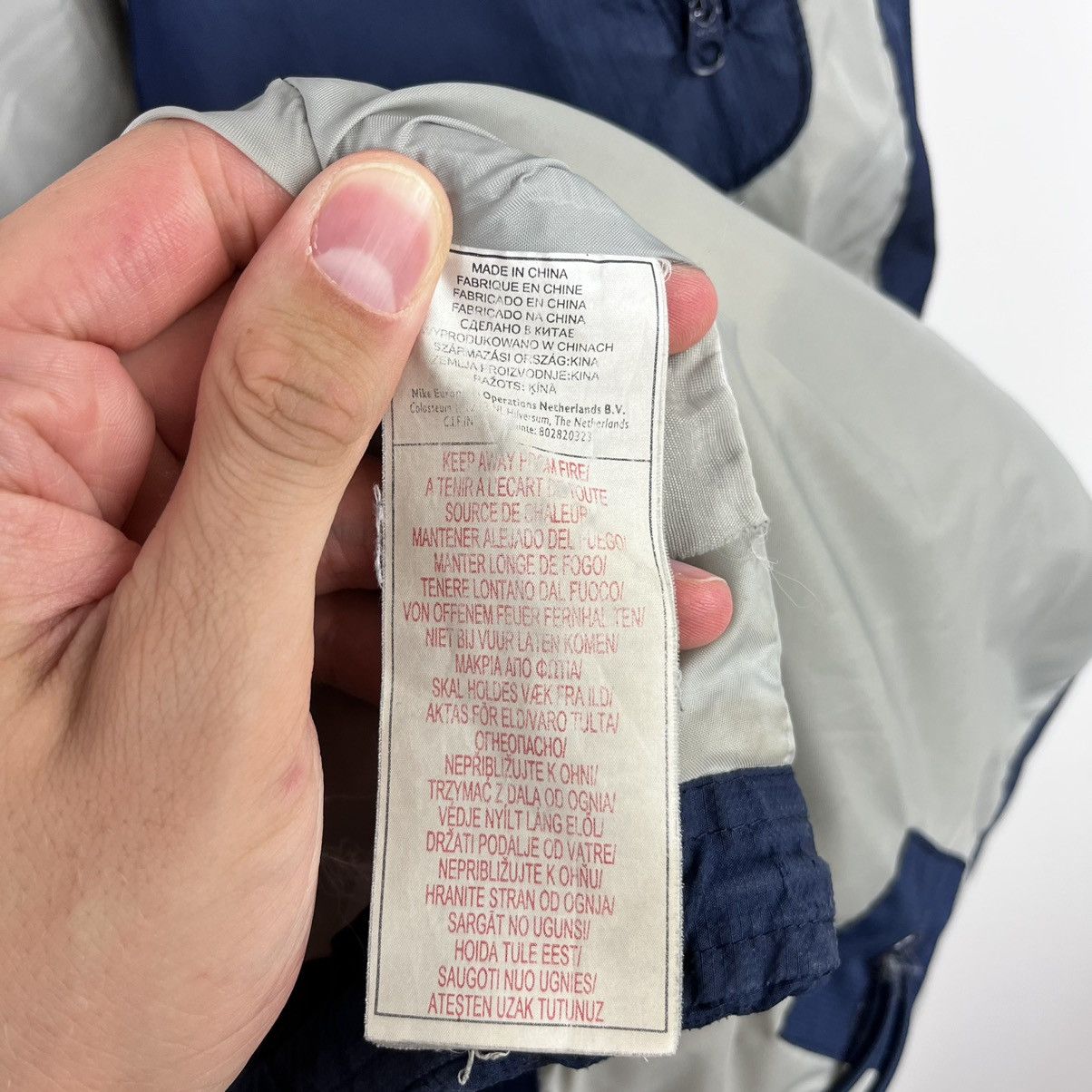 Nike Vintage Nike Puffer Down Jacket Embroidery Small Swoosh Logo Size US M / EU 48-50 / 2 - 14 Thumbnail