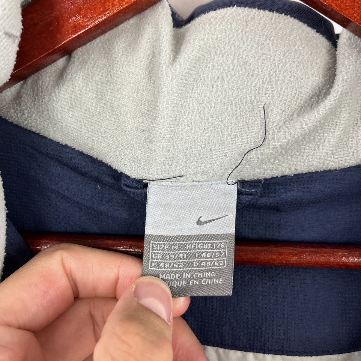 Nike Vintage Nike Puffer Down Jacket Embroidery Small Swoosh Logo Size US M / EU 48-50 / 2 - 13 Thumbnail