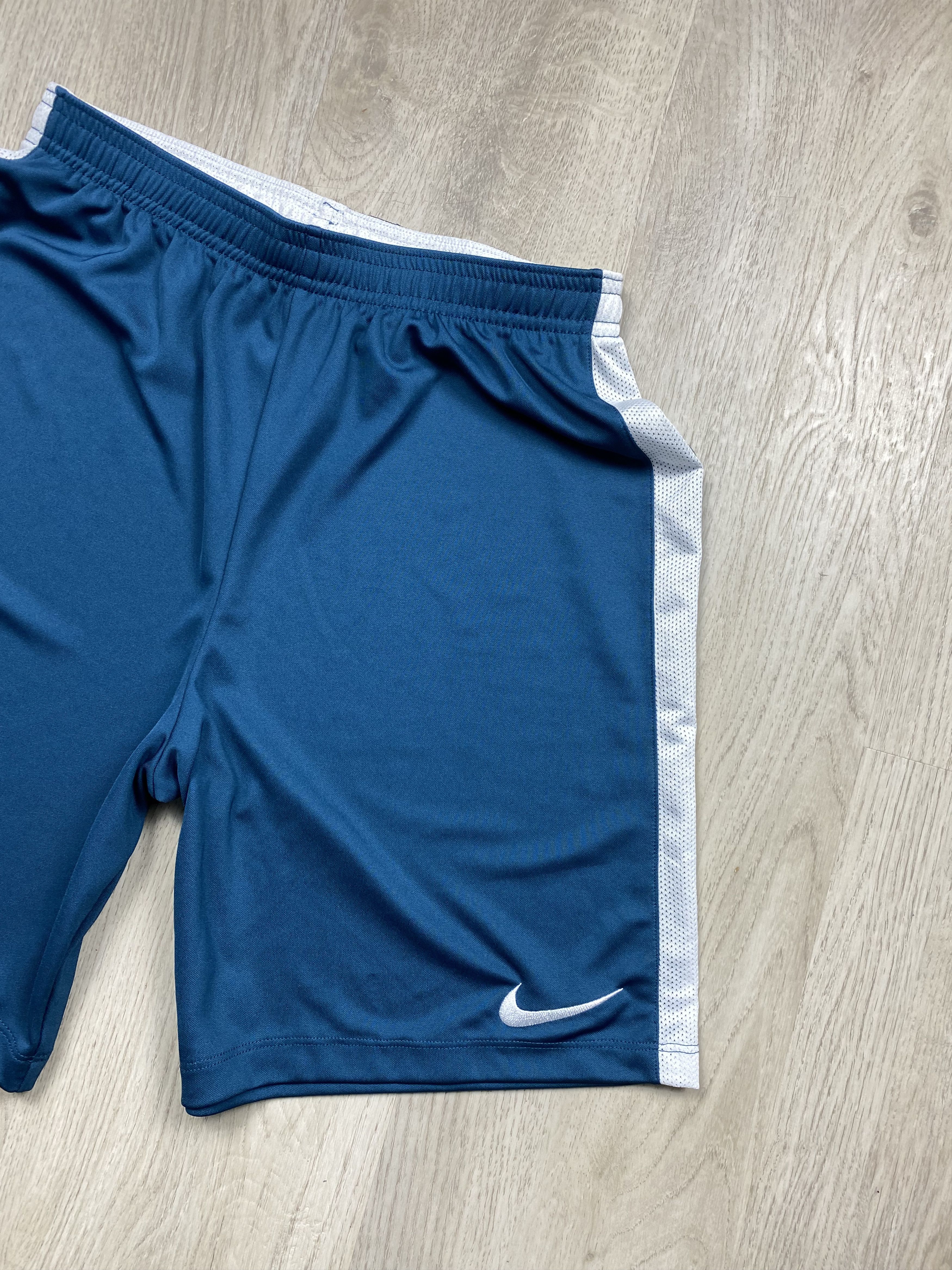 Nike × Vintage Nike Dri Fit Vintage Mens Shorts Y2K Size US 30 / EU 46 - 2 Thumbnail