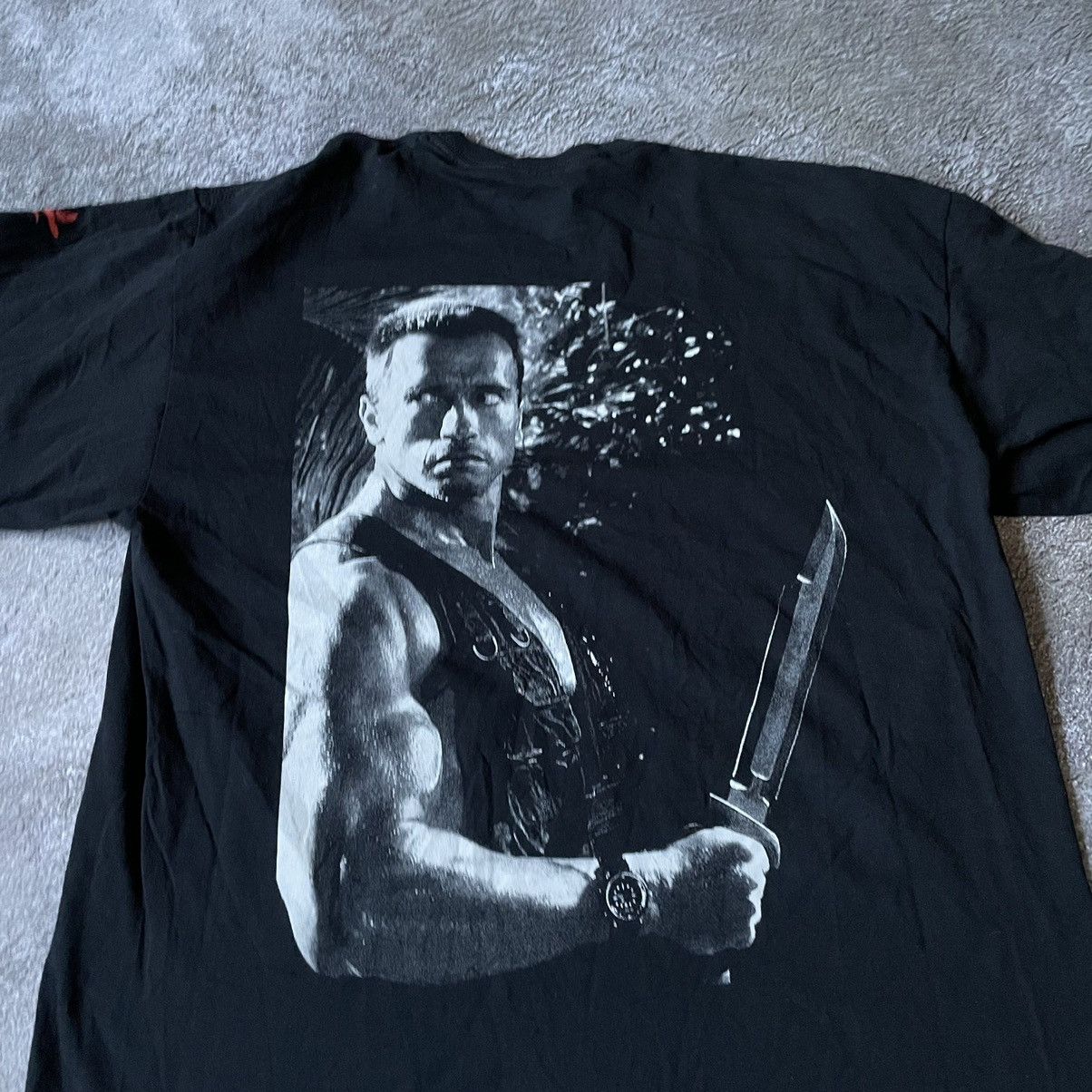 Band Tees Vintage Y2K PREDATOR PROMO ABSTRACT CREEPY FACE HORROR Size US L / EU 52-54 / 3 - 8 Thumbnail