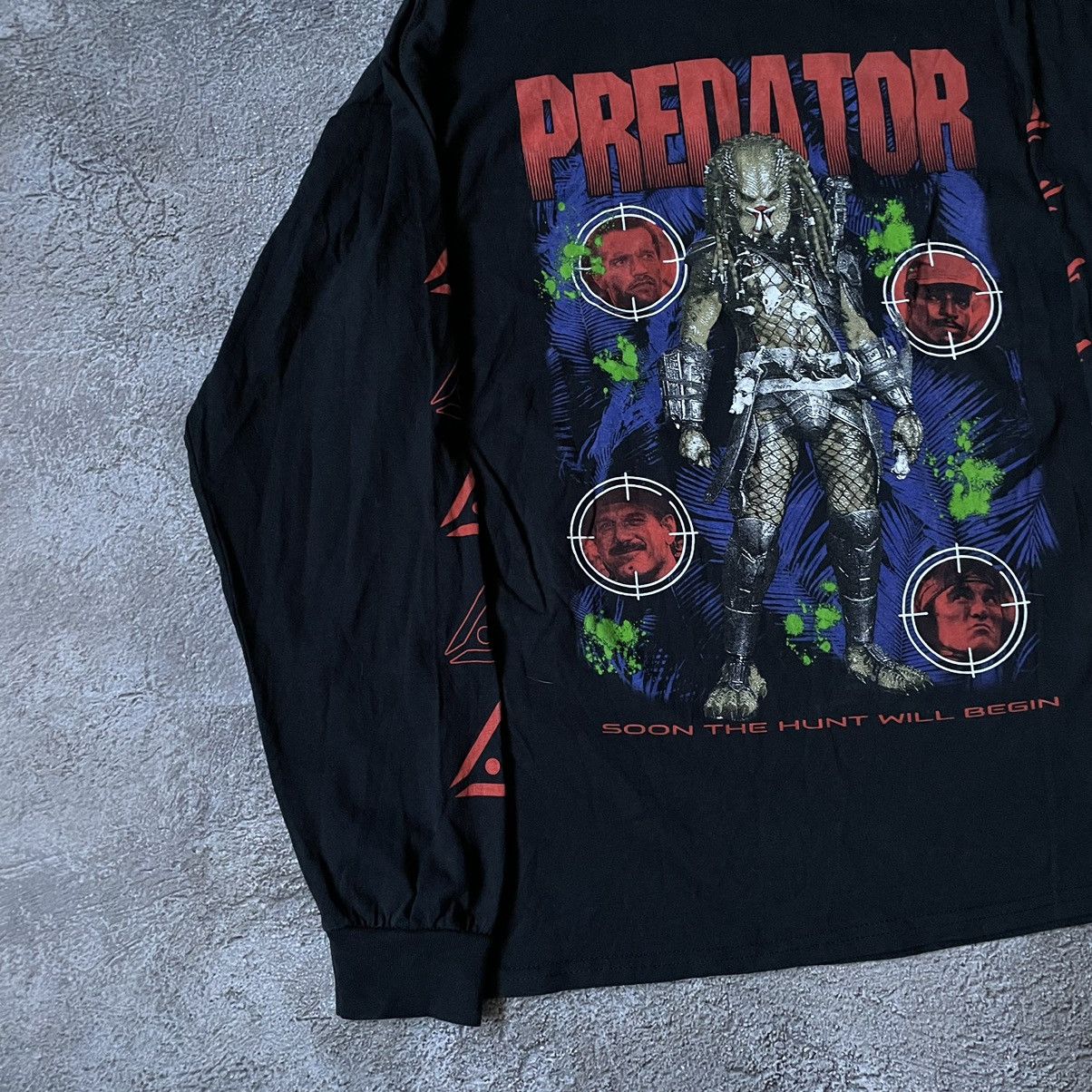 Band Tees Vintage Y2K PREDATOR PROMO ABSTRACT CREEPY FACE HORROR Size US L / EU 52-54 / 3 - 4 Thumbnail