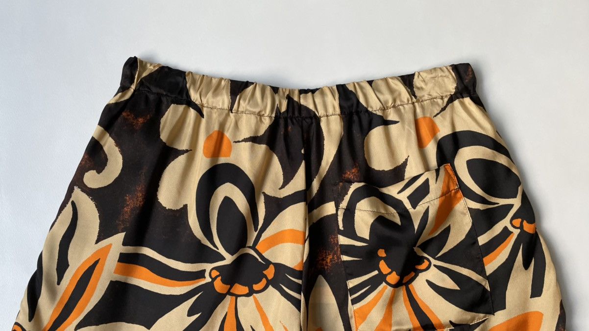 Dries Van Noten A/W 20 Ombre Floral Satin Shorts Size US 32 / EU 48 - 7 Thumbnail