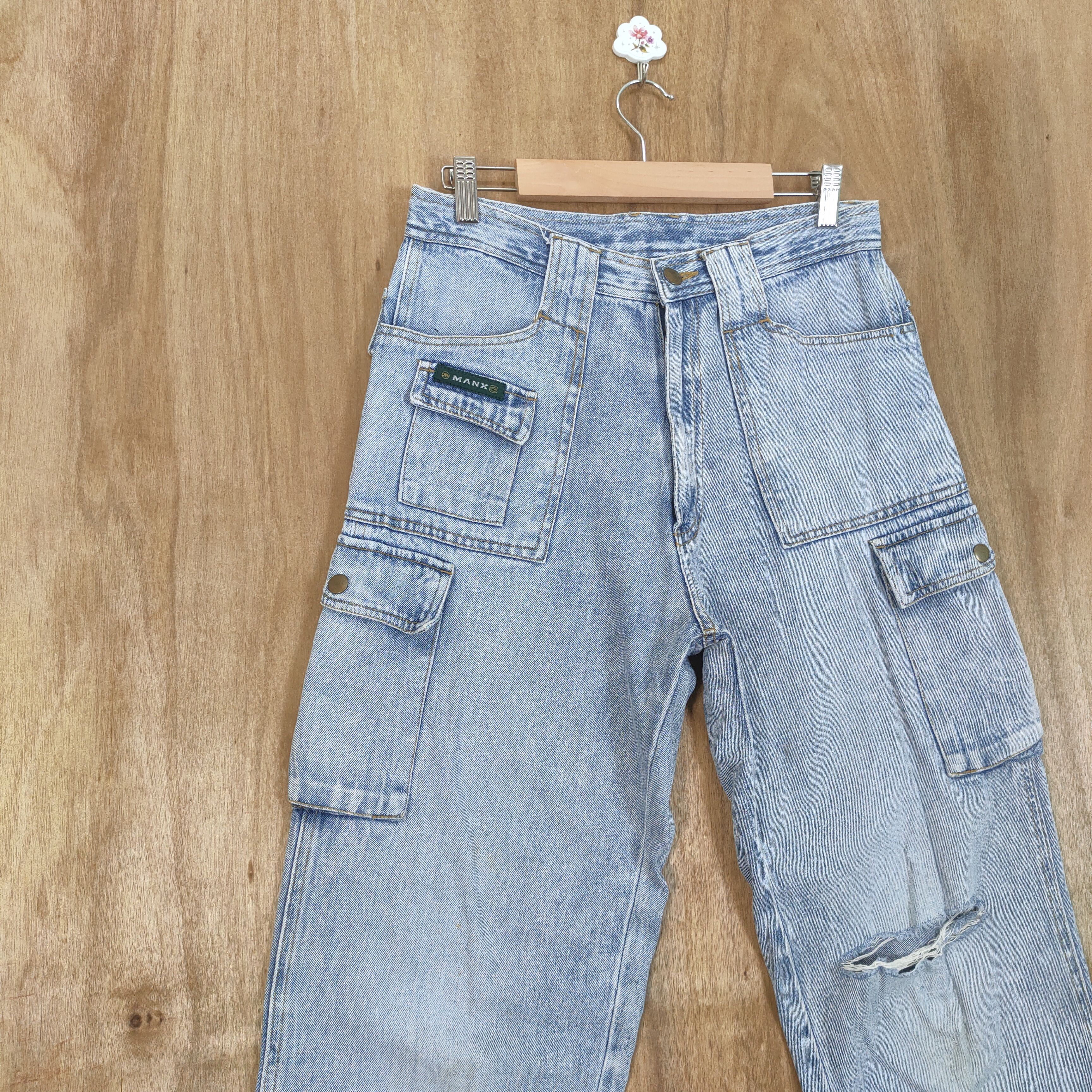 Japanese Brand MANX LIGHT BLUE DISTRESSED KNEE CARGO PANTS Size US 30 / EU 46 - 4 Thumbnail