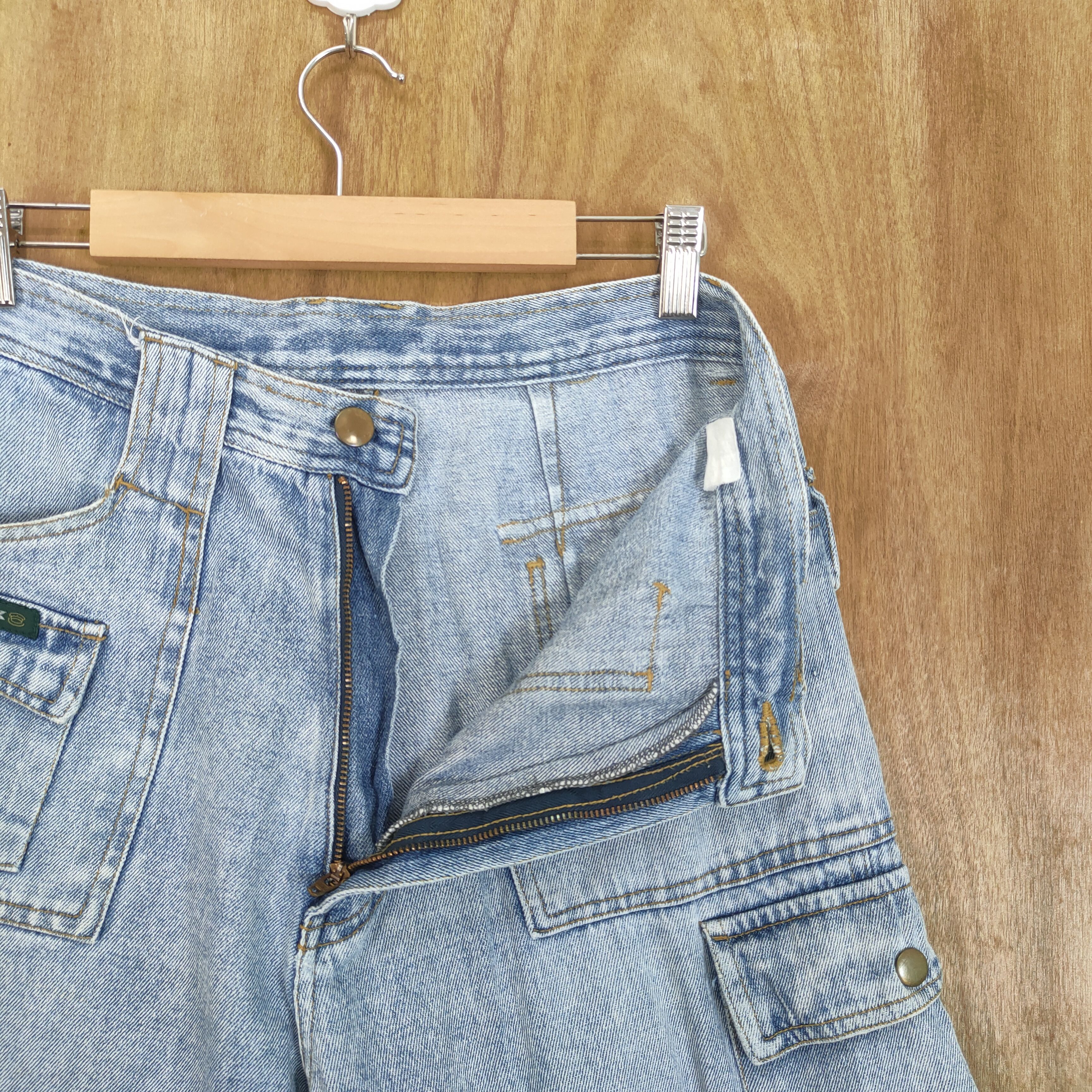 Japanese Brand MANX LIGHT BLUE DISTRESSED KNEE CARGO PANTS Size US 30 / EU 46 - 13 Thumbnail