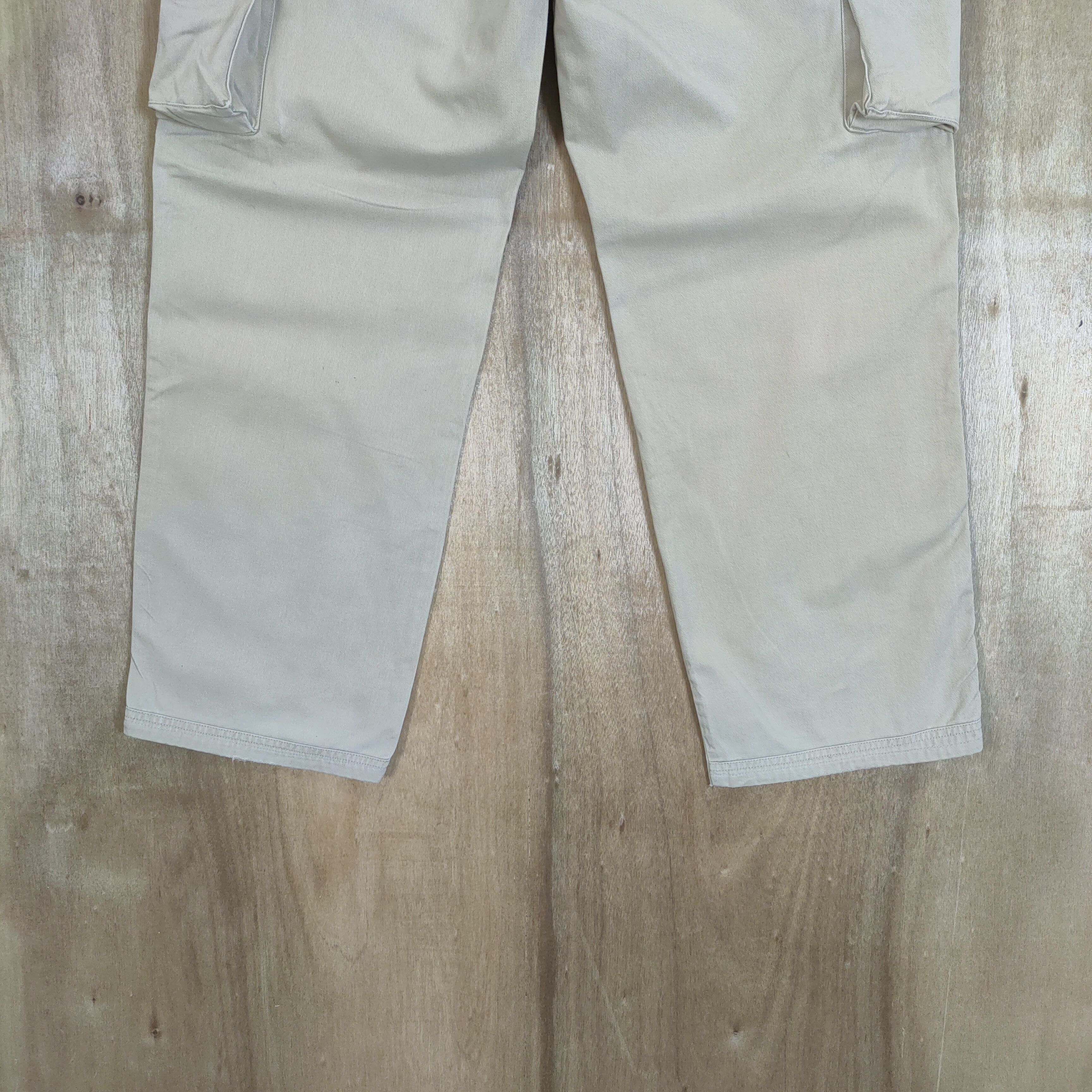 Designer VINTAGE BRAND BAGGY CARGO PANTS Size US 30 / EU 46 - 9 Thumbnail