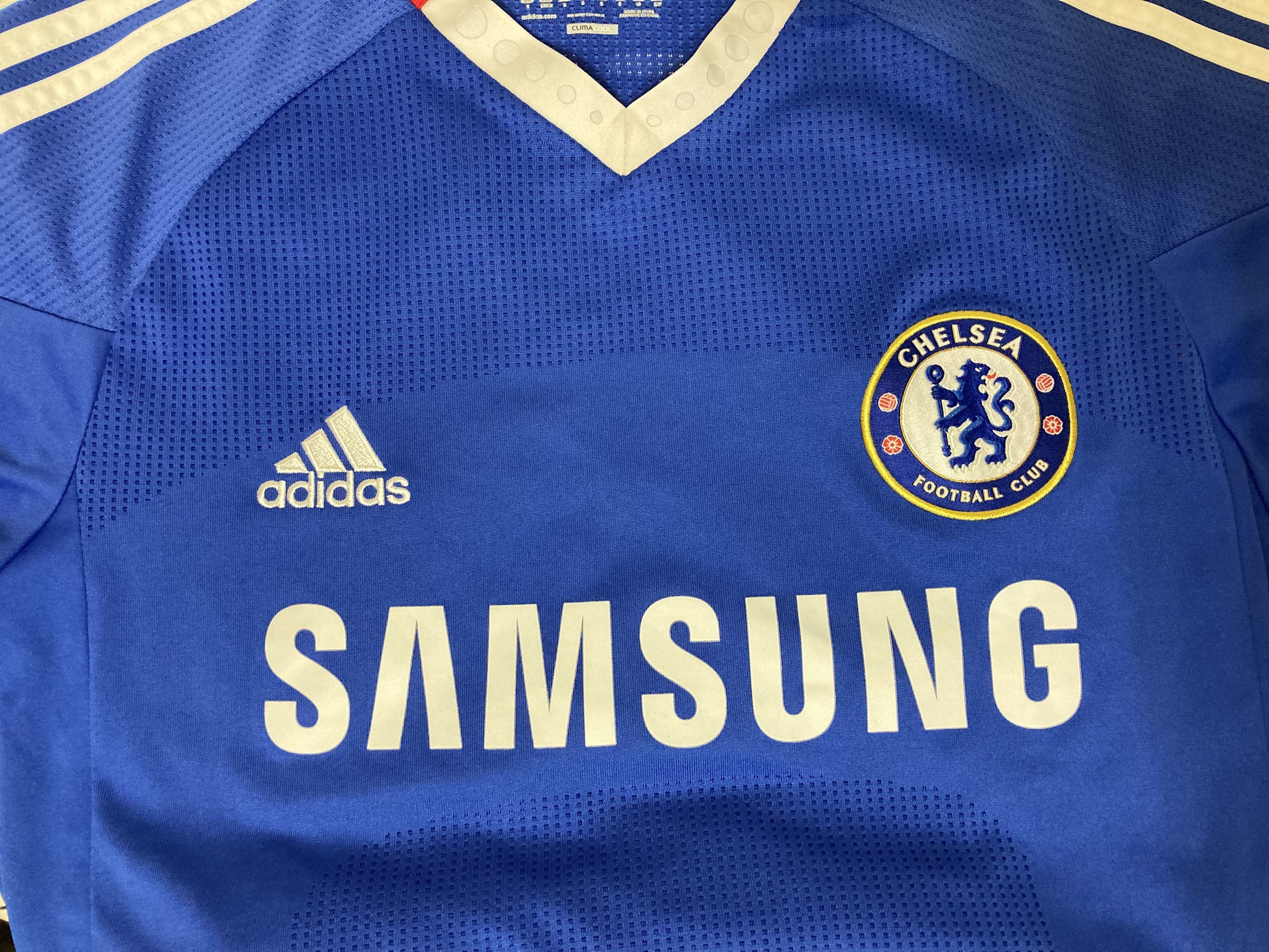 Adidas × Chelsea Soccer 2010 Adidas x Chelsea FC Soccer Home Jersey Anelka #39 Size US S / EU 44-46 / 1 - 8 Thumbnail