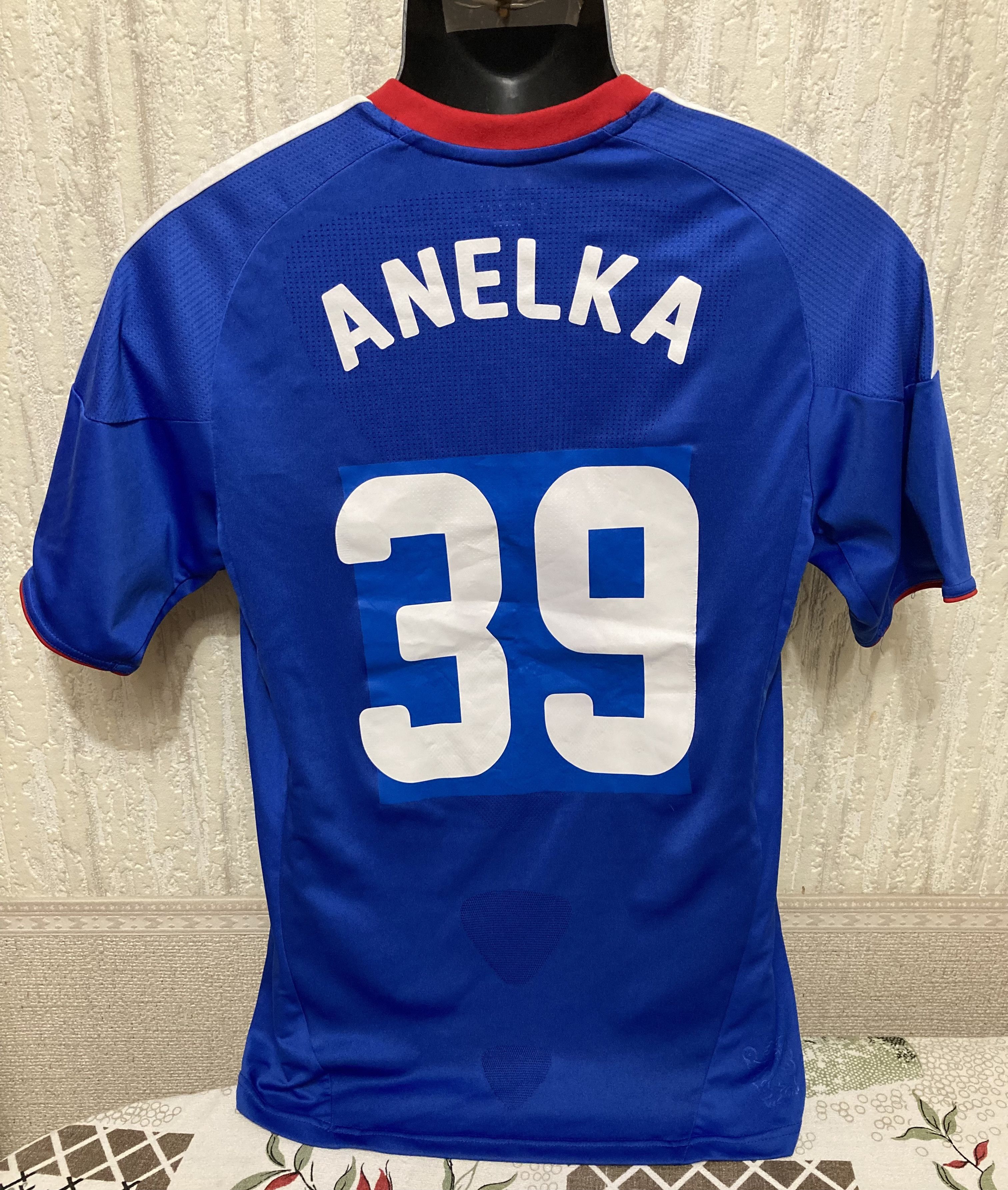 Adidas × Chelsea Soccer 2010 Adidas x Chelsea FC Soccer Home Jersey Anelka #39 Size US S / EU 44-46 / 1 - 2 Thumbnail
