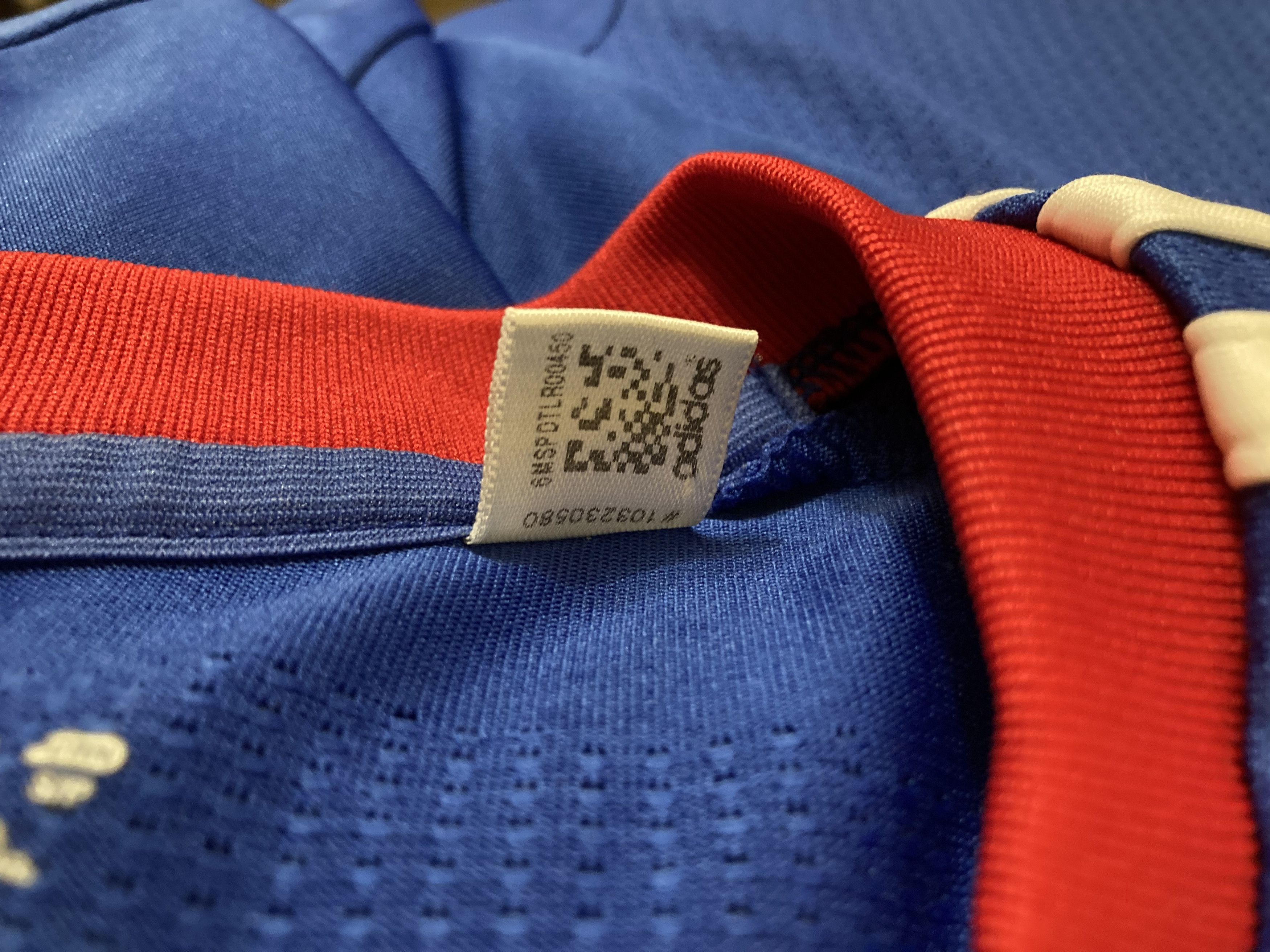 Adidas × Chelsea Soccer 2010 Adidas x Chelsea FC Soccer Home Jersey Anelka #39 Size US S / EU 44-46 / 1 - 4 Thumbnail