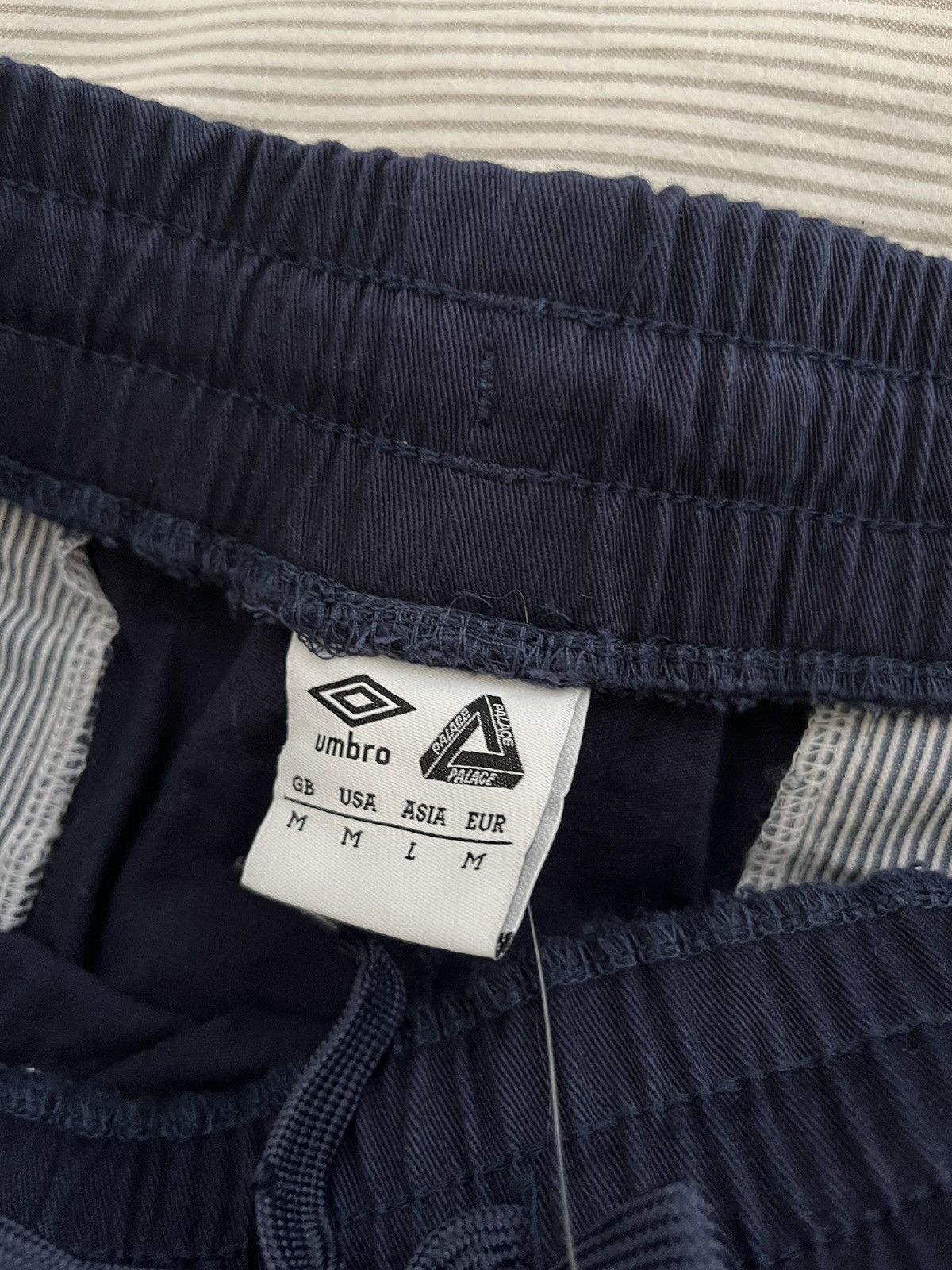 Palace × Umbro Palace Umbro Shorts Size US 32 / EU 48 - 7 Thumbnail